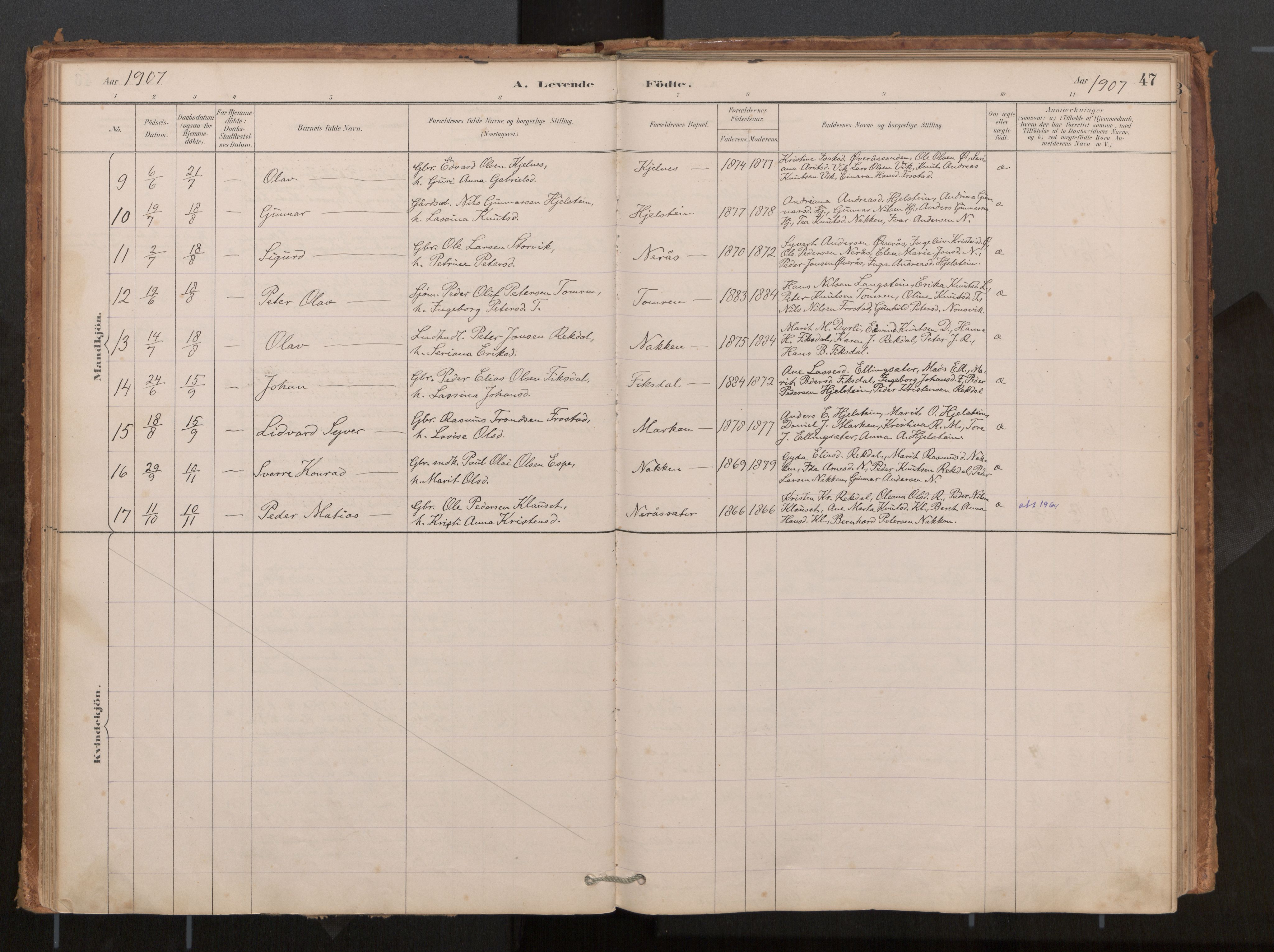 Ministerialprotokoller, klokkerbøker og fødselsregistre - Møre og Romsdal, AV/SAT-A-1454/540/L0540a: Parish register (official) no. 540A02, 1884-1908, p. 47