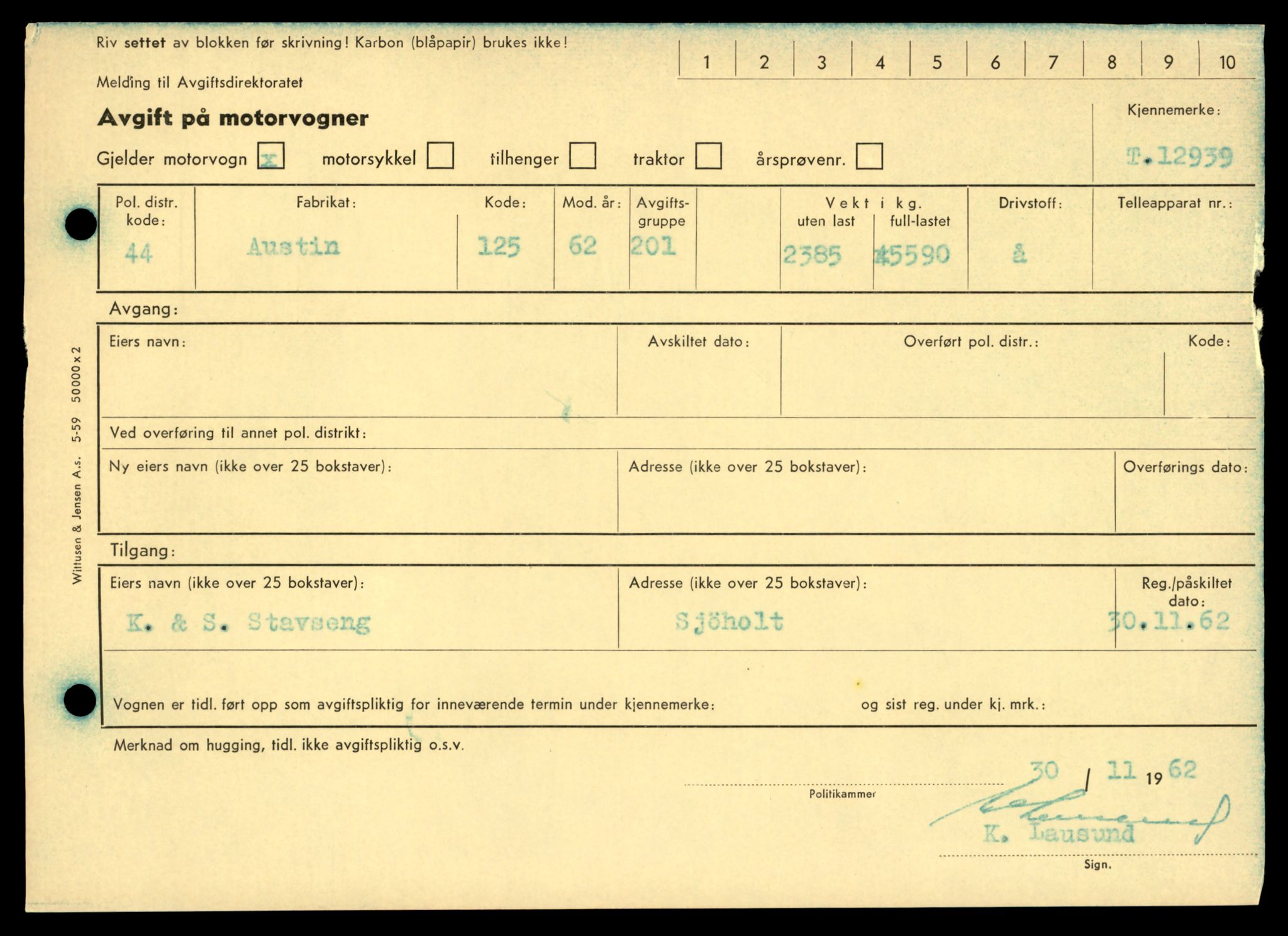 Møre og Romsdal vegkontor - Ålesund trafikkstasjon, AV/SAT-A-4099/F/Fe/L0036: Registreringskort for kjøretøy T 12831 - T 13030, 1927-1998, p. 1703