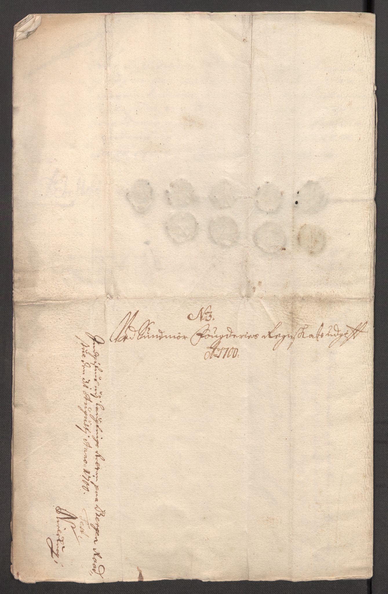 Rentekammeret inntil 1814, Reviderte regnskaper, Fogderegnskap, AV/RA-EA-4092/R54/L3558: Fogderegnskap Sunnmøre, 1700-1701, p. 314