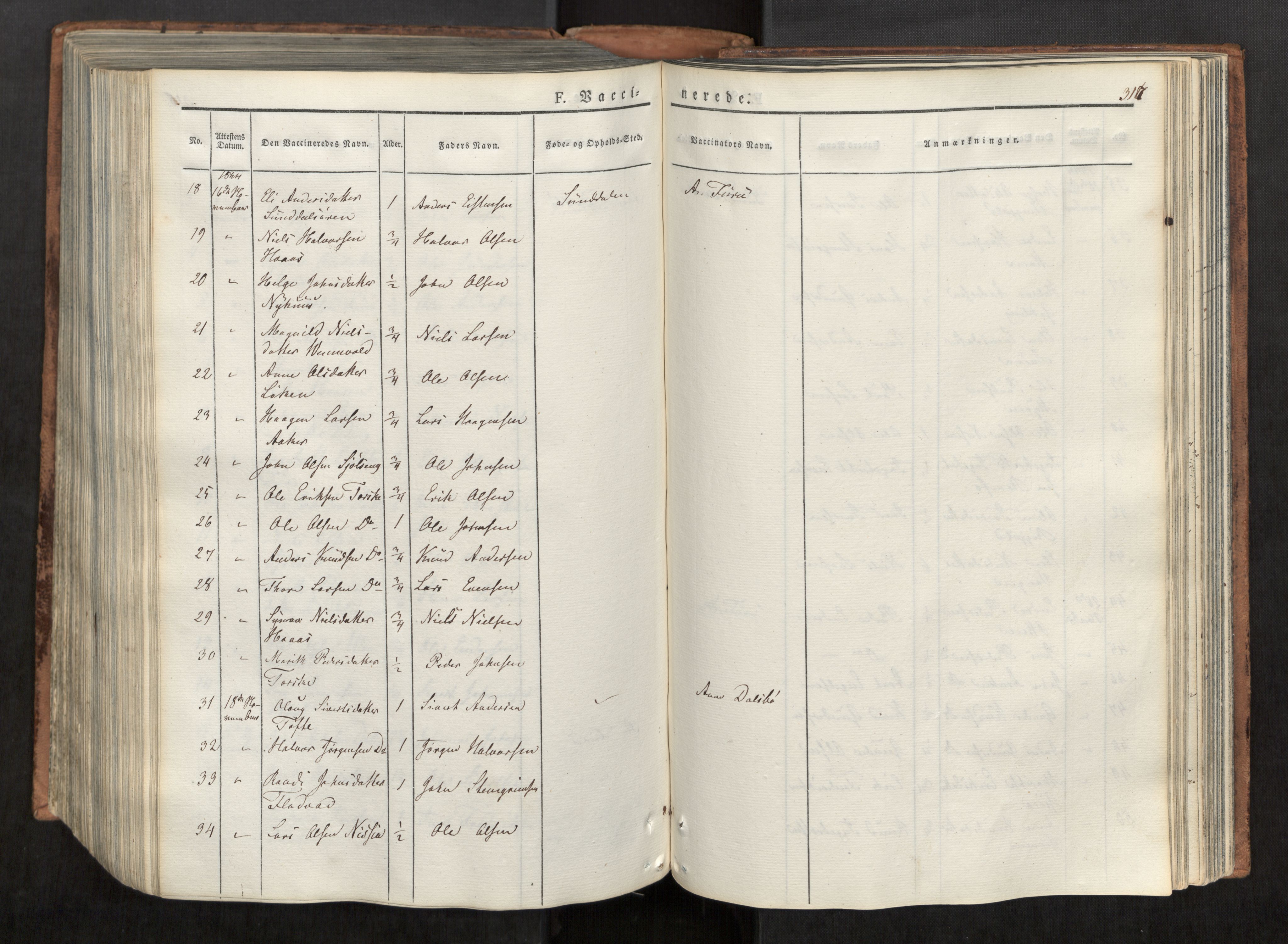 Ministerialprotokoller, klokkerbøker og fødselsregistre - Møre og Romsdal, AV/SAT-A-1454/590/L1012: Parish register (official) no. 590A04, 1832-1846, p. 317