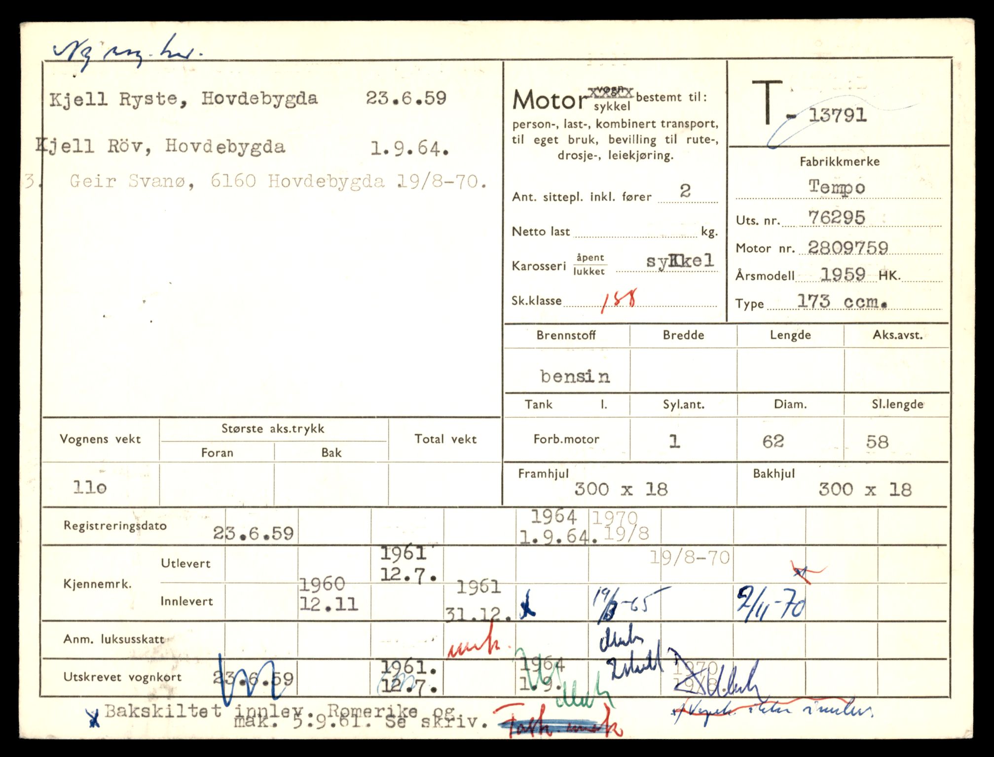 Møre og Romsdal vegkontor - Ålesund trafikkstasjon, AV/SAT-A-4099/F/Fe/L0041: Registreringskort for kjøretøy T 13710 - T 13905, 1927-1998, p. 1425