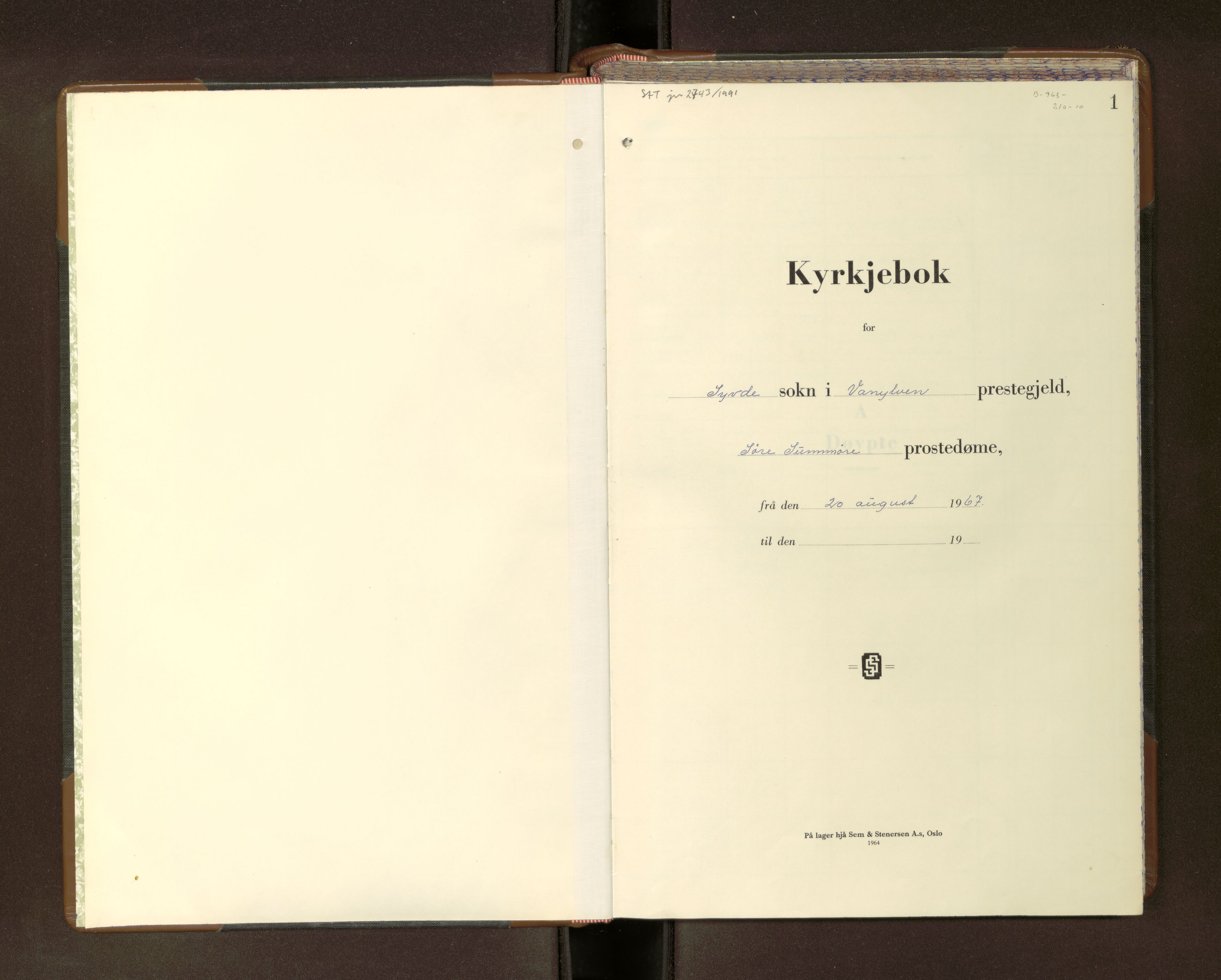 Ministerialprotokoller, klokkerbøker og fødselsregistre - Møre og Romsdal, AV/SAT-A-1454/502/L0030: Parish register (copy) no. 502---, 1967-1976, p. 1