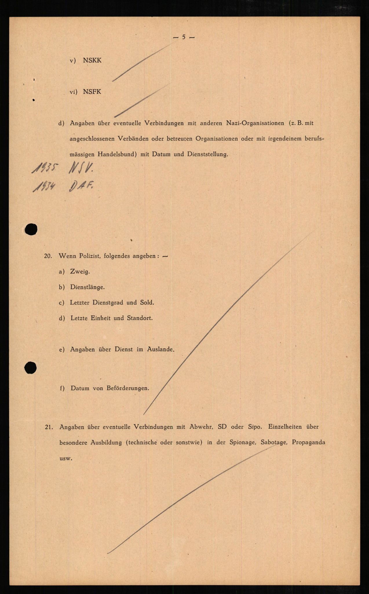 Forsvaret, Forsvarets overkommando II, RA/RAFA-3915/D/Db/L0007: CI Questionaires. Tyske okkupasjonsstyrker i Norge. Tyskere., 1945-1946, p. 380