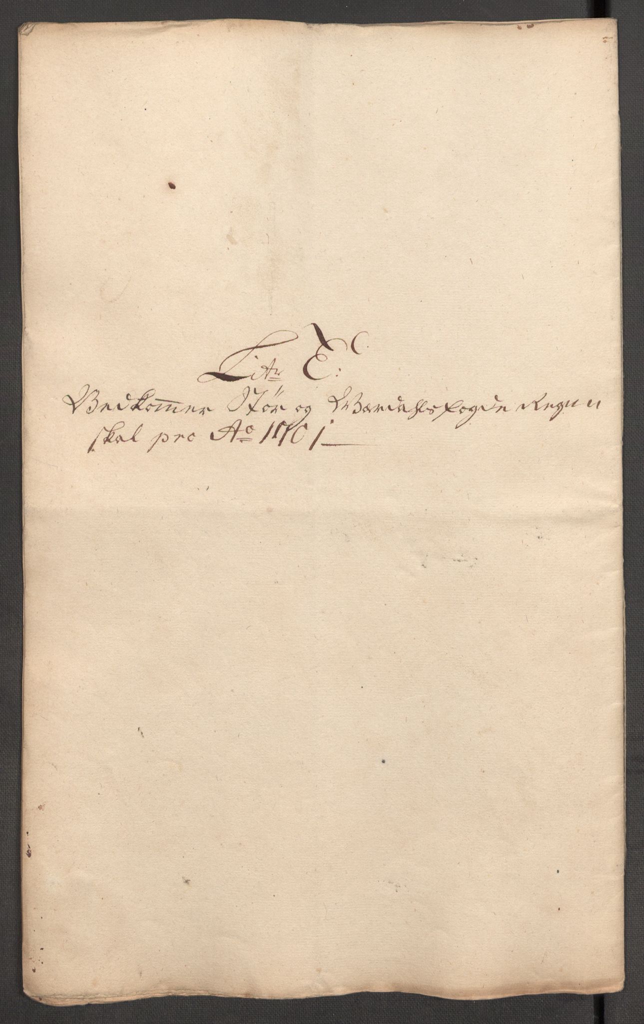 Rentekammeret inntil 1814, Reviderte regnskaper, Fogderegnskap, RA/EA-4092/R62/L4193: Fogderegnskap Stjørdal og Verdal, 1701-1702, p. 87