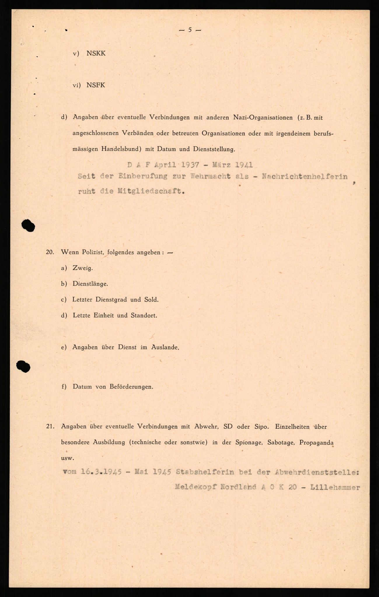 Forsvaret, Forsvarets overkommando II, AV/RA-RAFA-3915/D/Db/L0022: CI Questionaires. Tyske okkupasjonsstyrker i Norge. Tyskere., 1945-1946, p. 208