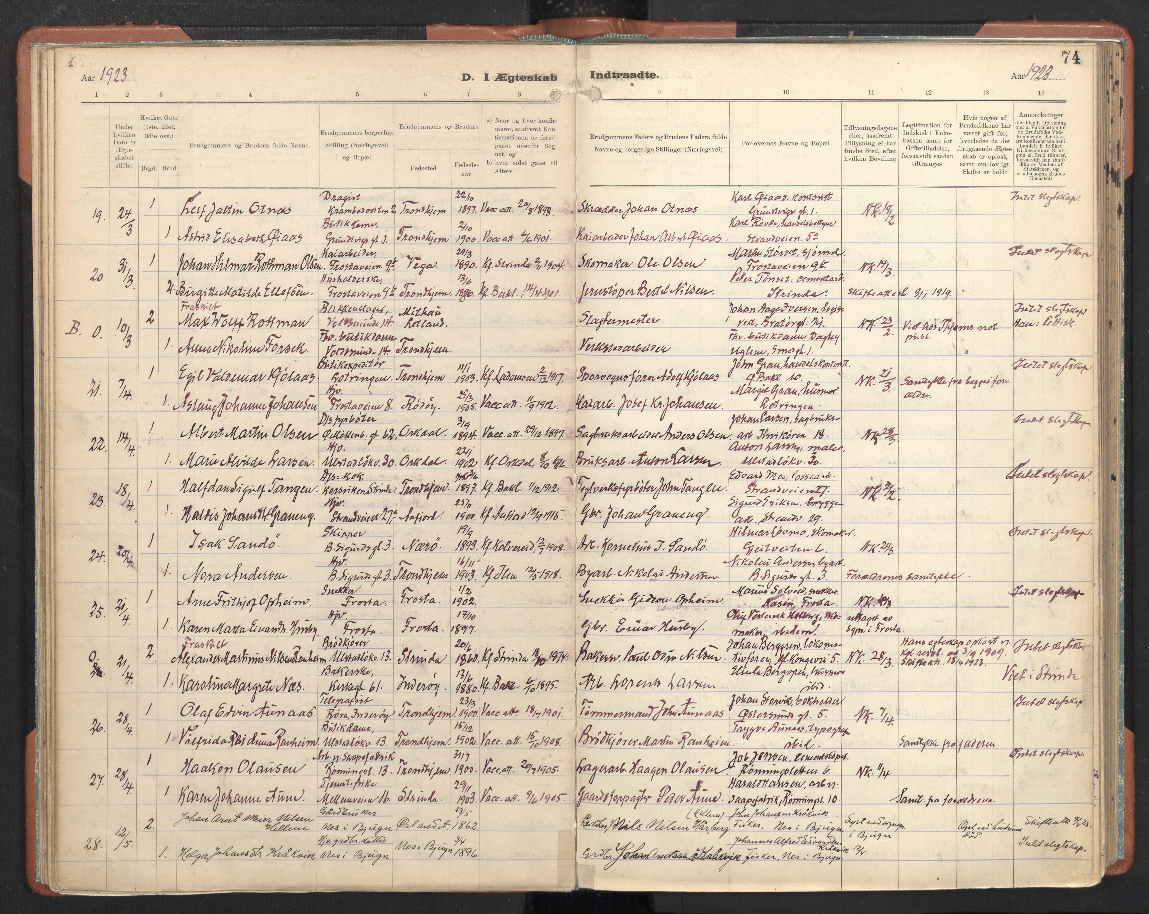 Ministerialprotokoller, klokkerbøker og fødselsregistre - Sør-Trøndelag, AV/SAT-A-1456/605/L0245: Parish register (official) no. 605A07, 1916-1938, p. 74
