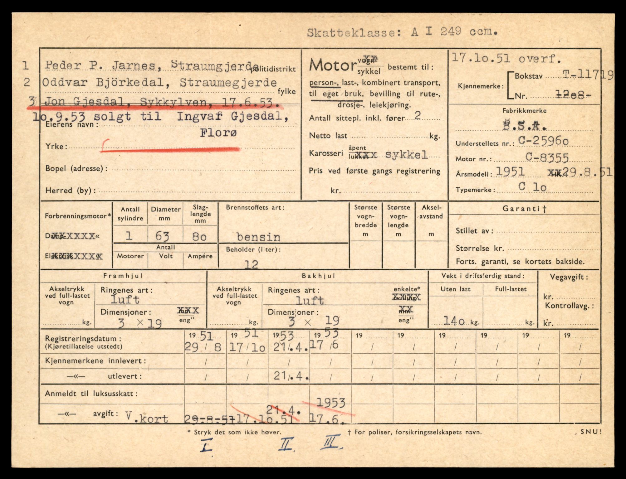 Møre og Romsdal vegkontor - Ålesund trafikkstasjon, SAT/A-4099/F/Fe/L0030: Registreringskort for kjøretøy T 11620 - T 11799, 1927-1998, p. 1259