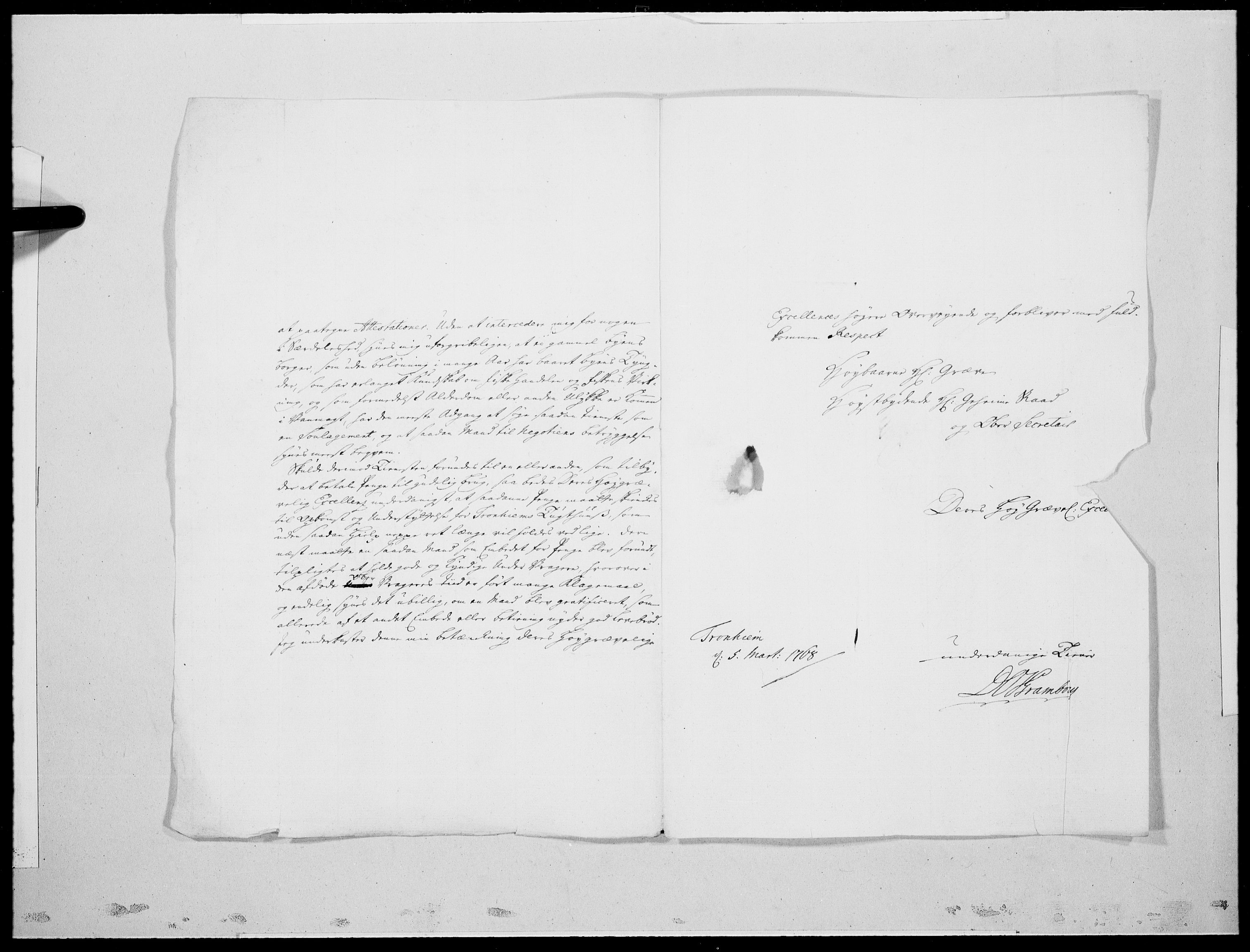 Danske Kanselli 1572-1799, AV/RA-EA-3023/F/Fc/Fcc/Fcca/L0197: Norske innlegg 1572-1799, 1768, p. 432