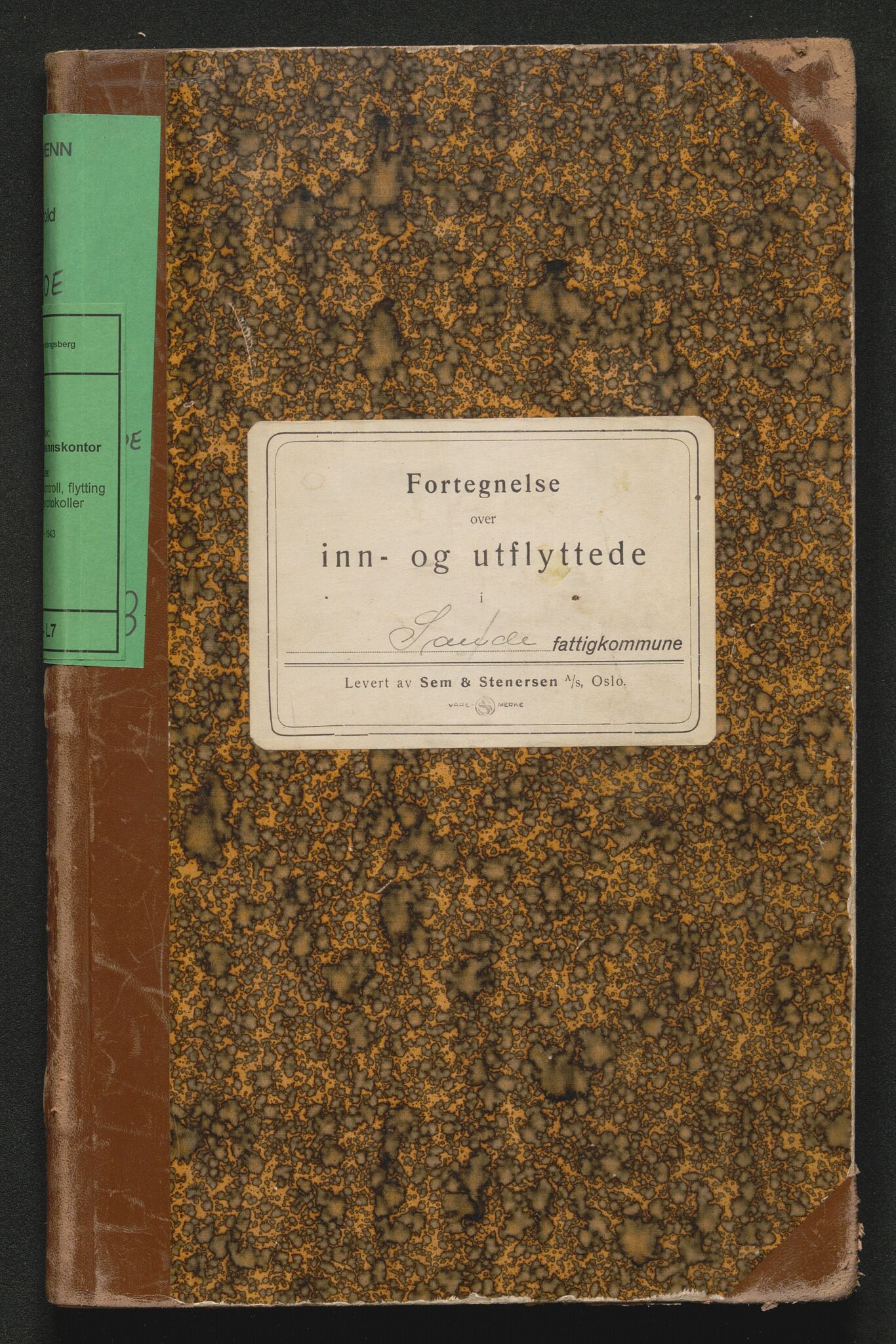 Sande lensmannskontor, AV/SAKO-A-546/O/Oc/L0007: Protokoll over inn- og utflyttede, 1942-1943