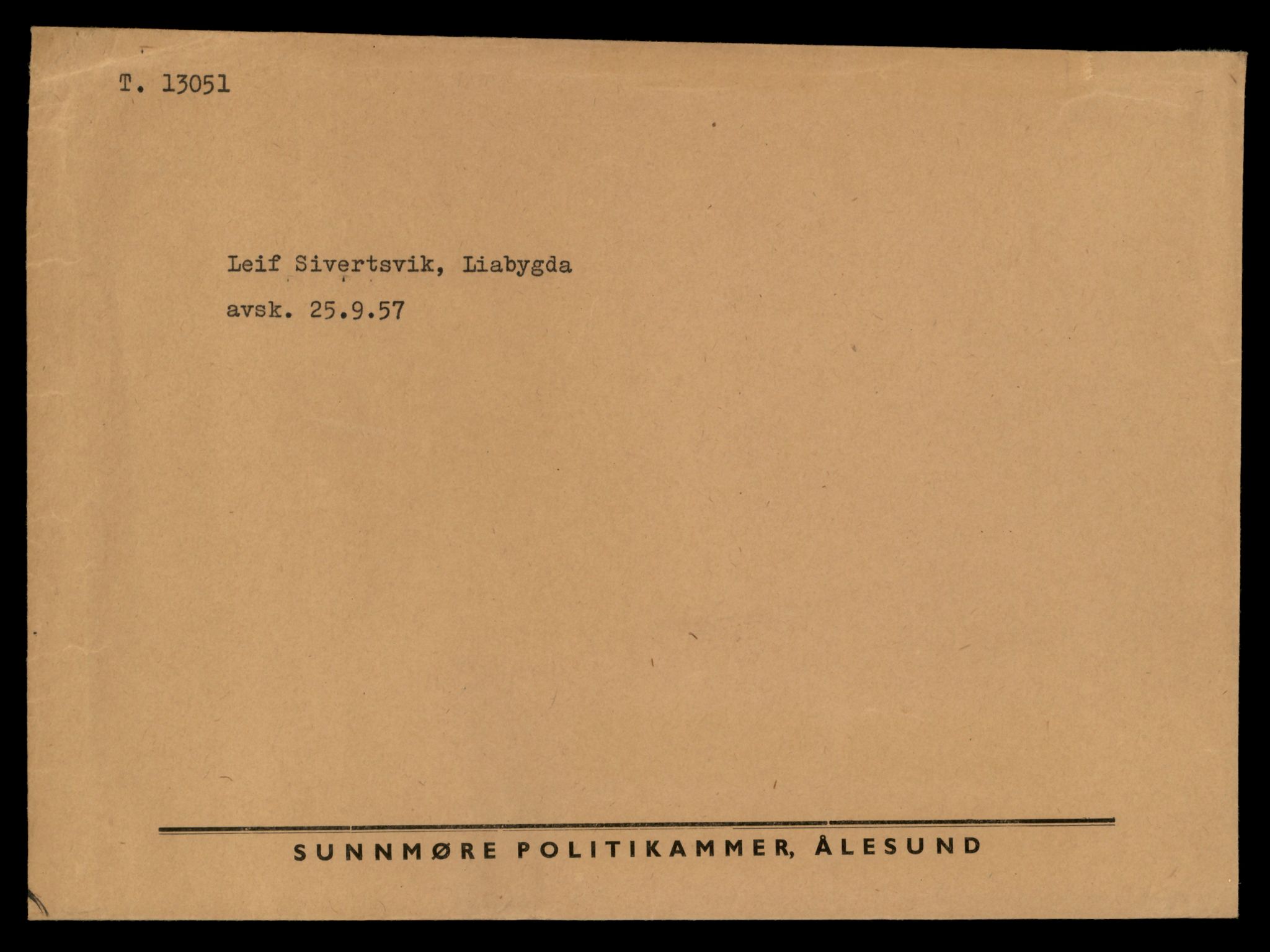 Møre og Romsdal vegkontor - Ålesund trafikkstasjon, AV/SAT-A-4099/F/Fe/L0037: Registreringskort for kjøretøy T 13031 - T 13179, 1927-1998, p. 459
