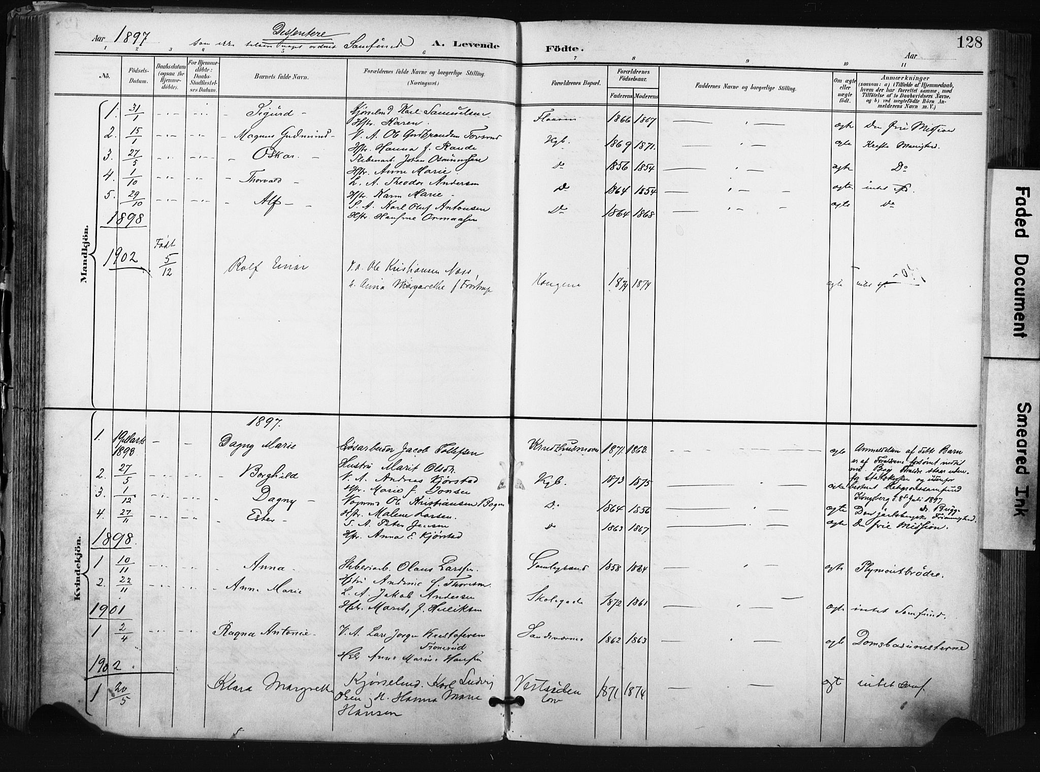 Kongsberg kirkebøker, AV/SAKO-A-22/F/Fb/L0003: Parish register (official) no. II 3, 1896-1905, p. 128