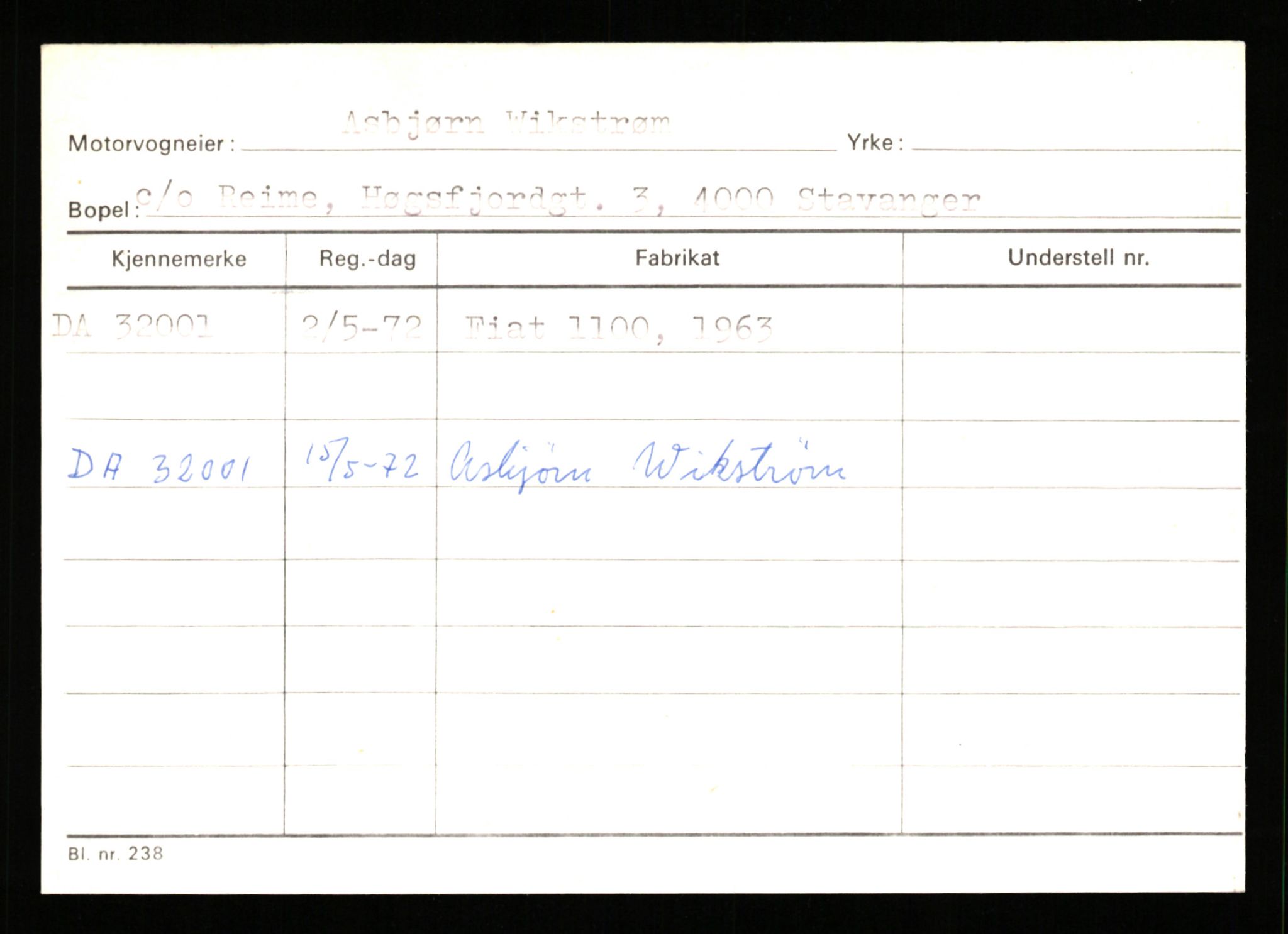 Stavanger trafikkstasjon, AV/SAST-A-101942/0/G/L0005: Registreringsnummer: 23000 - 34245, 1930-1971, p. 2760