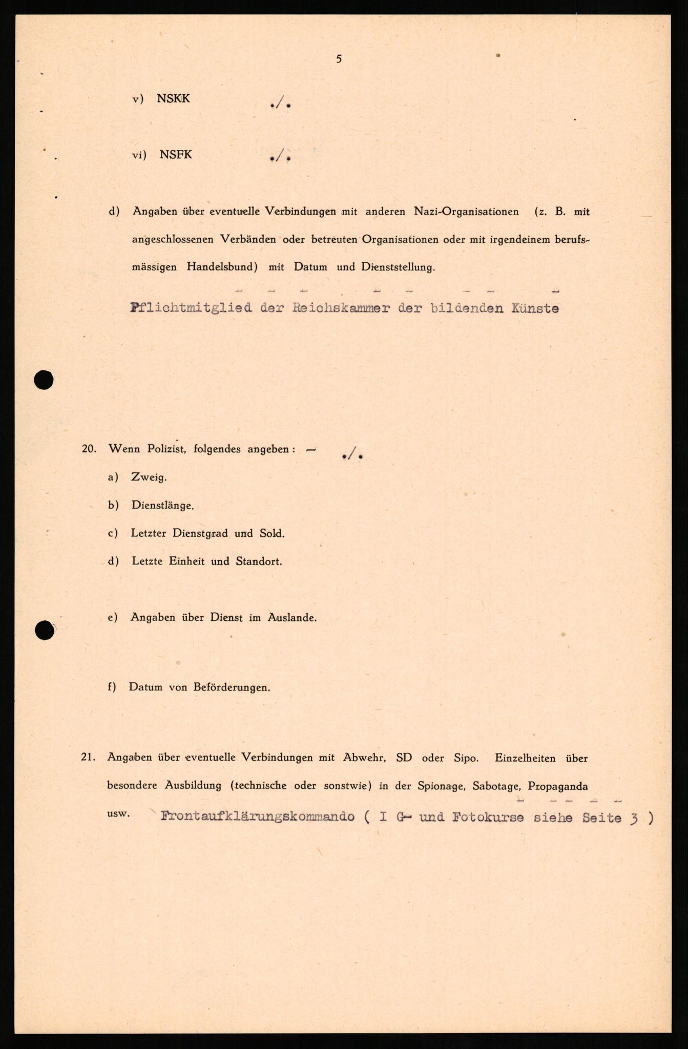 Forsvaret, Forsvarets overkommando II, AV/RA-RAFA-3915/D/Db/L0015: CI Questionaires. Tyske okkupasjonsstyrker i Norge. Tyskere., 1945-1946, p. 151