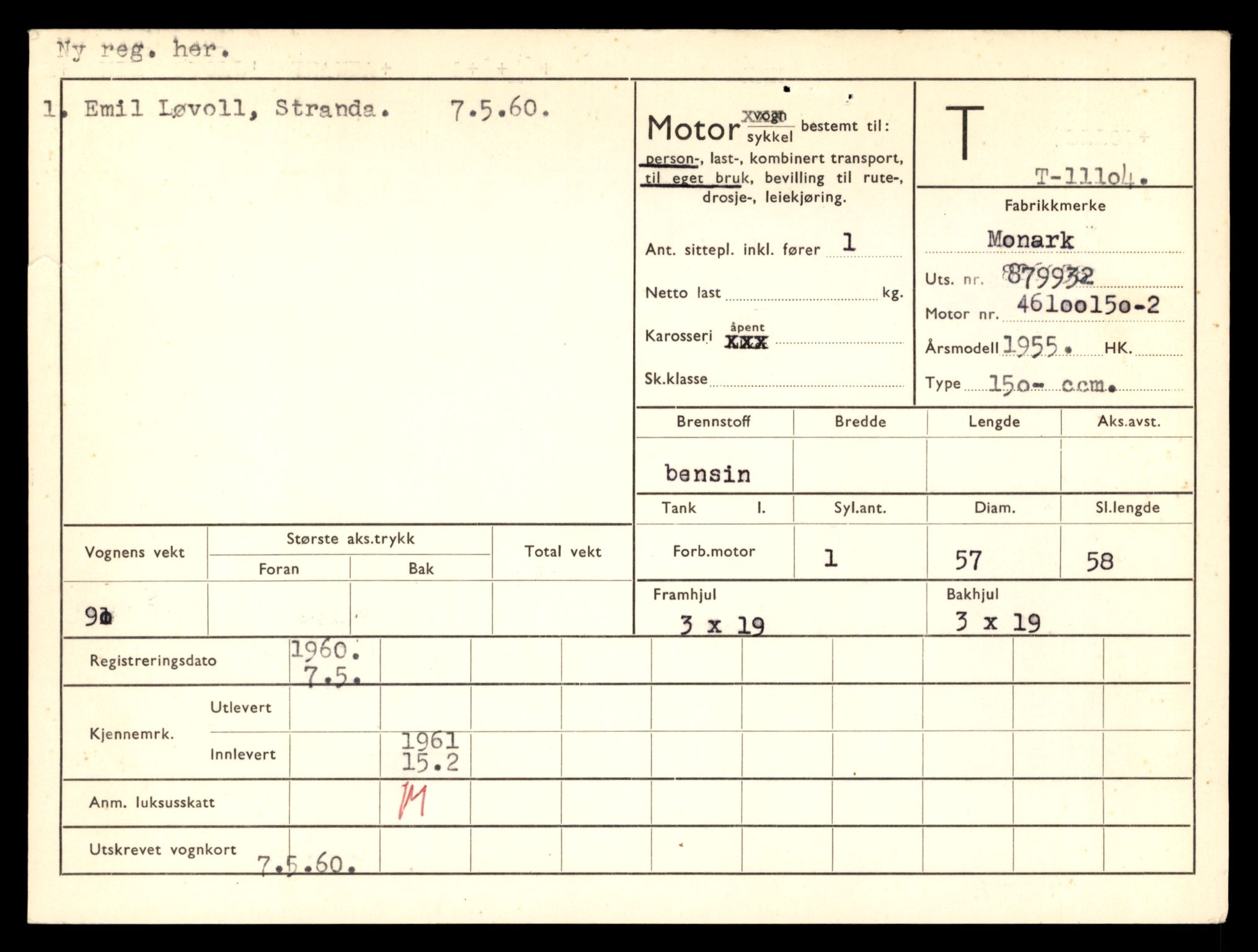 Møre og Romsdal vegkontor - Ålesund trafikkstasjon, AV/SAT-A-4099/F/Fe/L0026: Registreringskort for kjøretøy T 11046 - T 11160, 1927-1998, p. 1679