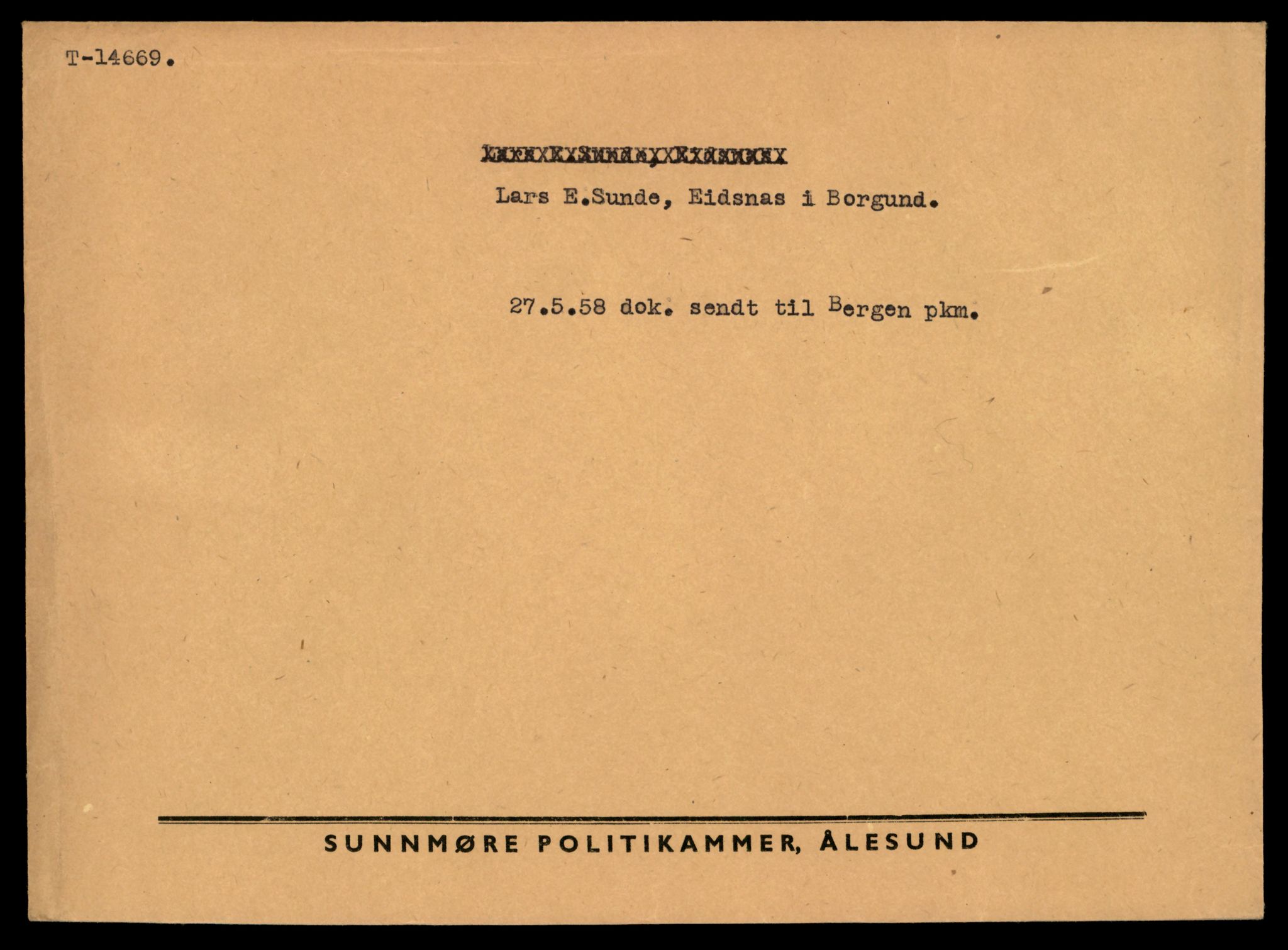 Møre og Romsdal vegkontor - Ålesund trafikkstasjon, AV/SAT-A-4099/F/Fe/L0047: Registreringskort for kjøretøy T 14580 - T 14720, 1927-1998, p. 2091