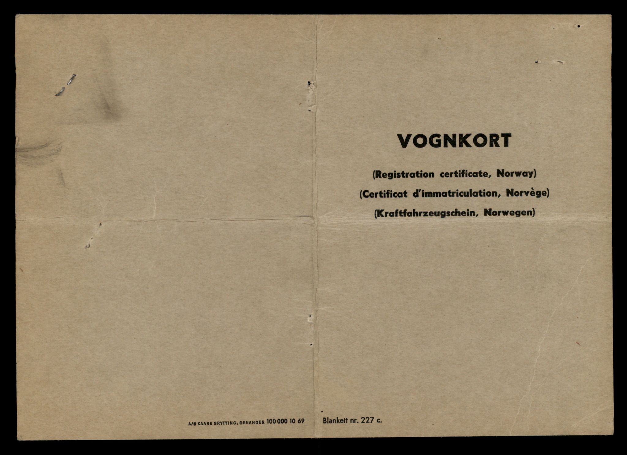 Møre og Romsdal vegkontor - Ålesund trafikkstasjon, AV/SAT-A-4099/F/Fe/L0040: Registreringskort for kjøretøy T 13531 - T 13709, 1927-1998, p. 319