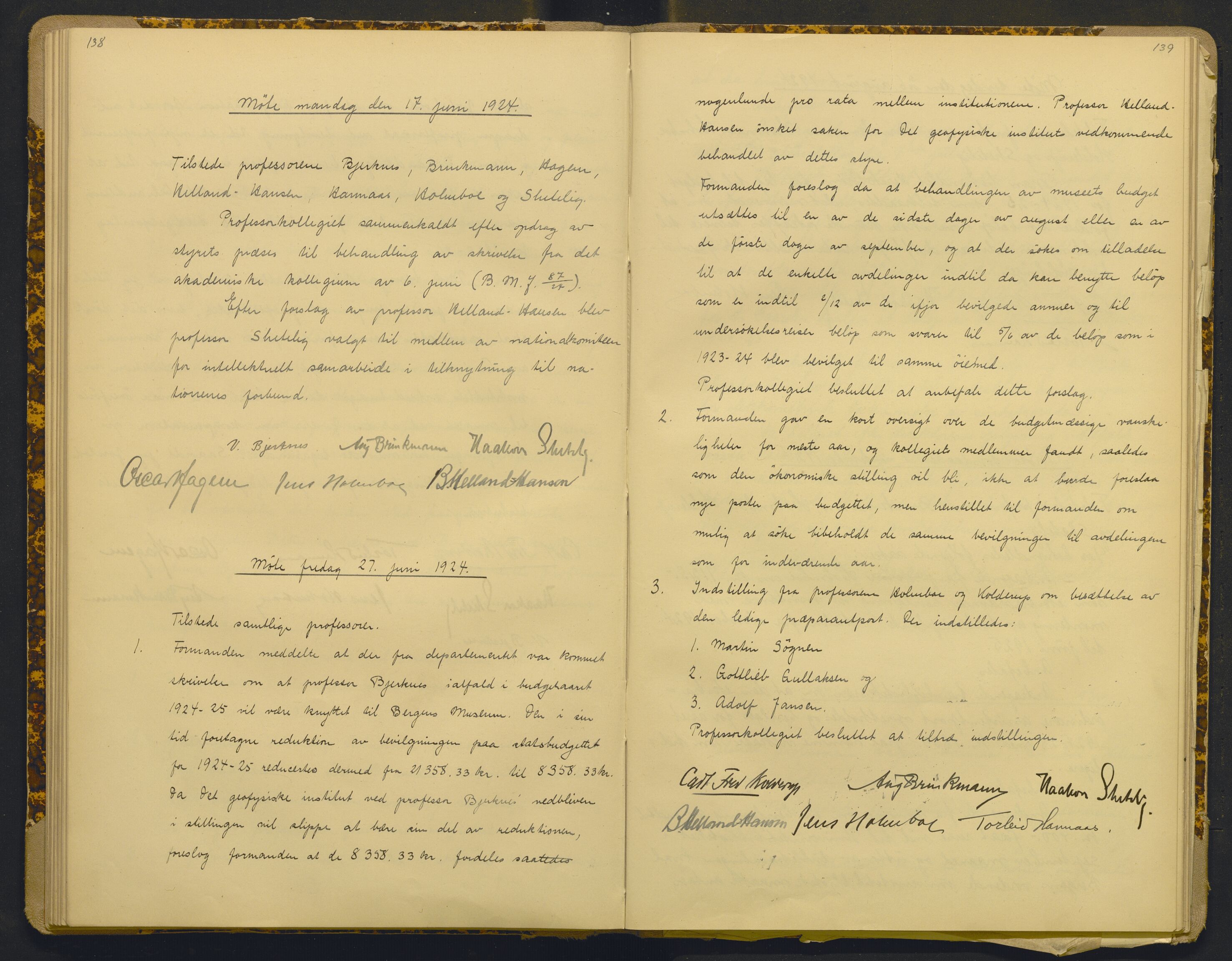 Bergens Museum, AV/SAB-A-17301/18/A/L0001: Bestyrerkollegiets forhandlingsprotokoll med register , 1907-1927, p. 138-139