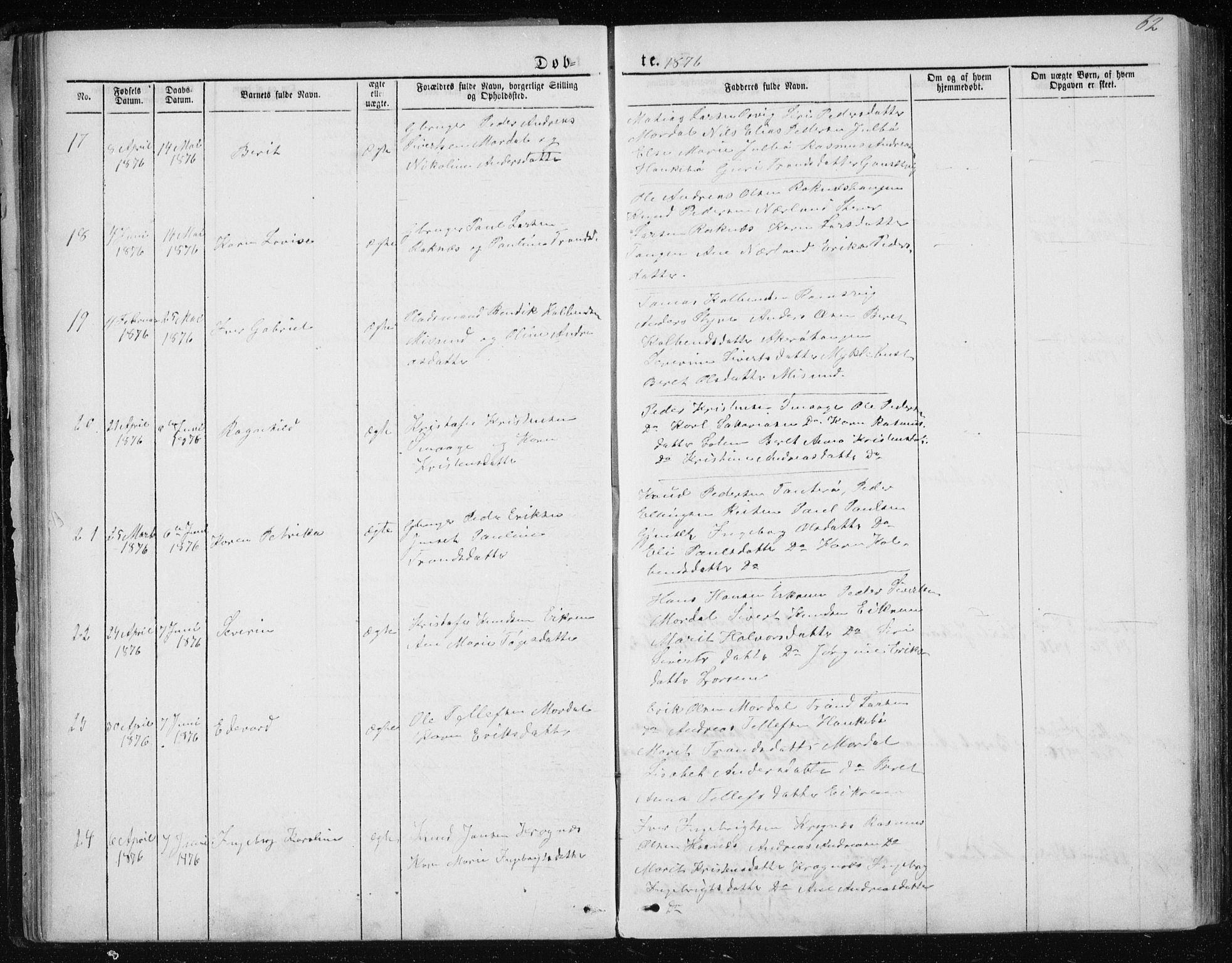 Ministerialprotokoller, klokkerbøker og fødselsregistre - Møre og Romsdal, AV/SAT-A-1454/560/L0724: Parish register (copy) no. 560C01, 1867-1892, p. 62