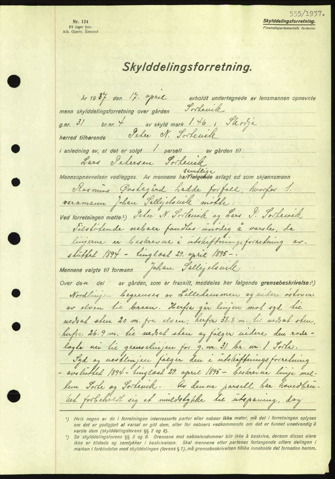 Nordre Sunnmøre sorenskriveri, AV/SAT-A-0006/1/2/2C/2Ca: Mortgage book no. A2, 1936-1937, Diary no: : 555/1937