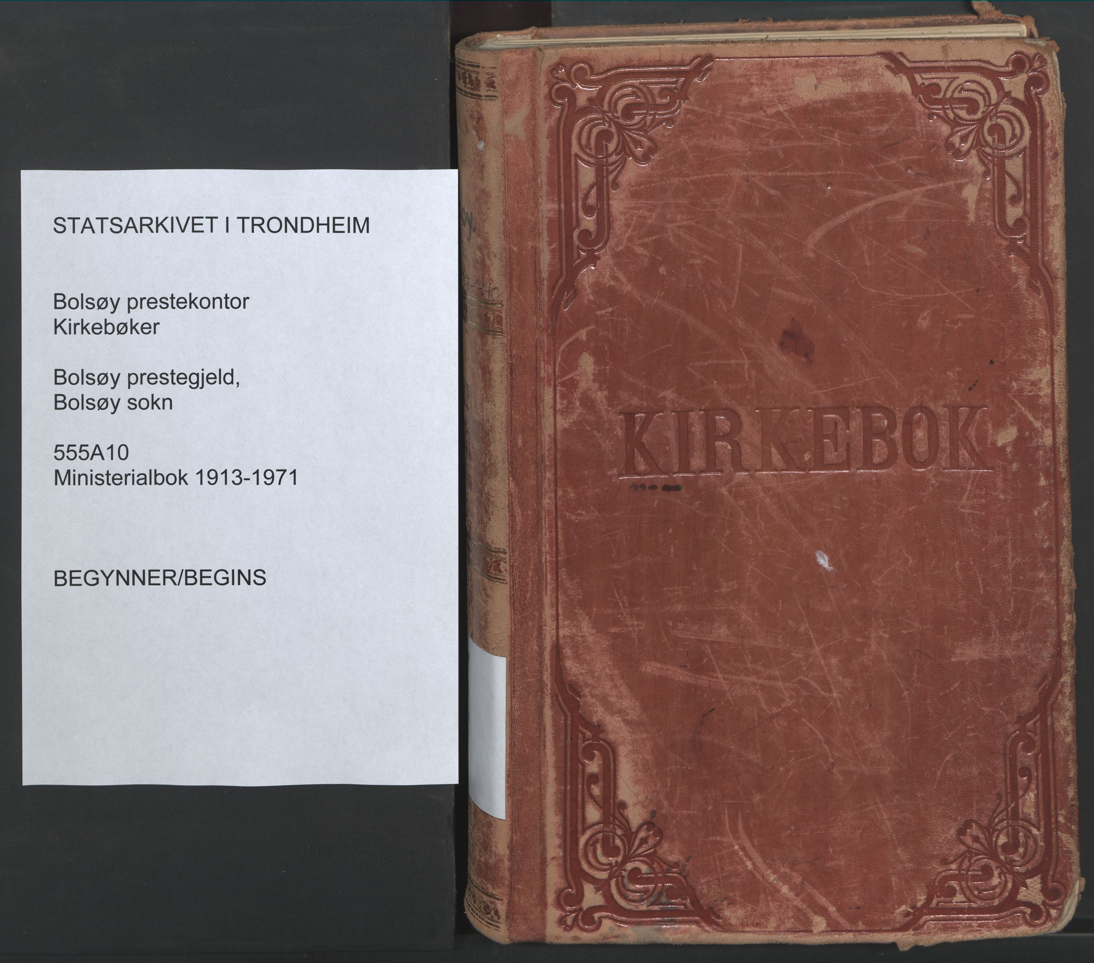 Ministerialprotokoller, klokkerbøker og fødselsregistre - Møre og Romsdal, SAT/A-1454/555/L0659: Parish register (official) no. 555A10, 1917-1971