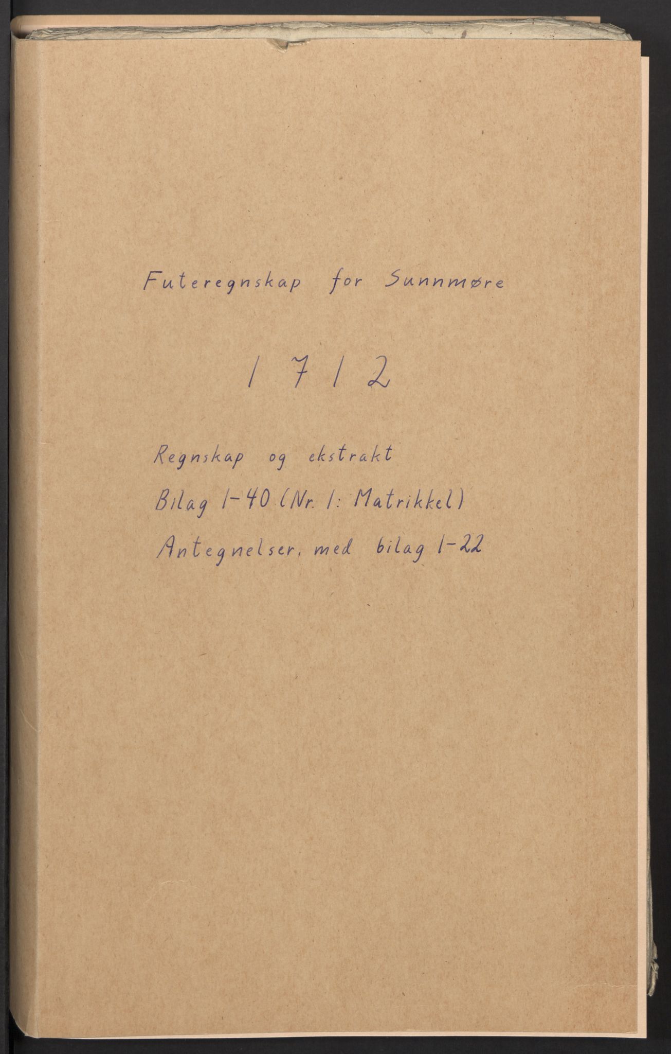 Rentekammeret inntil 1814, Reviderte regnskaper, Fogderegnskap, RA/EA-4092/R54/L3565: Fogderegnskap Sunnmøre, 1712-1713, p. 2