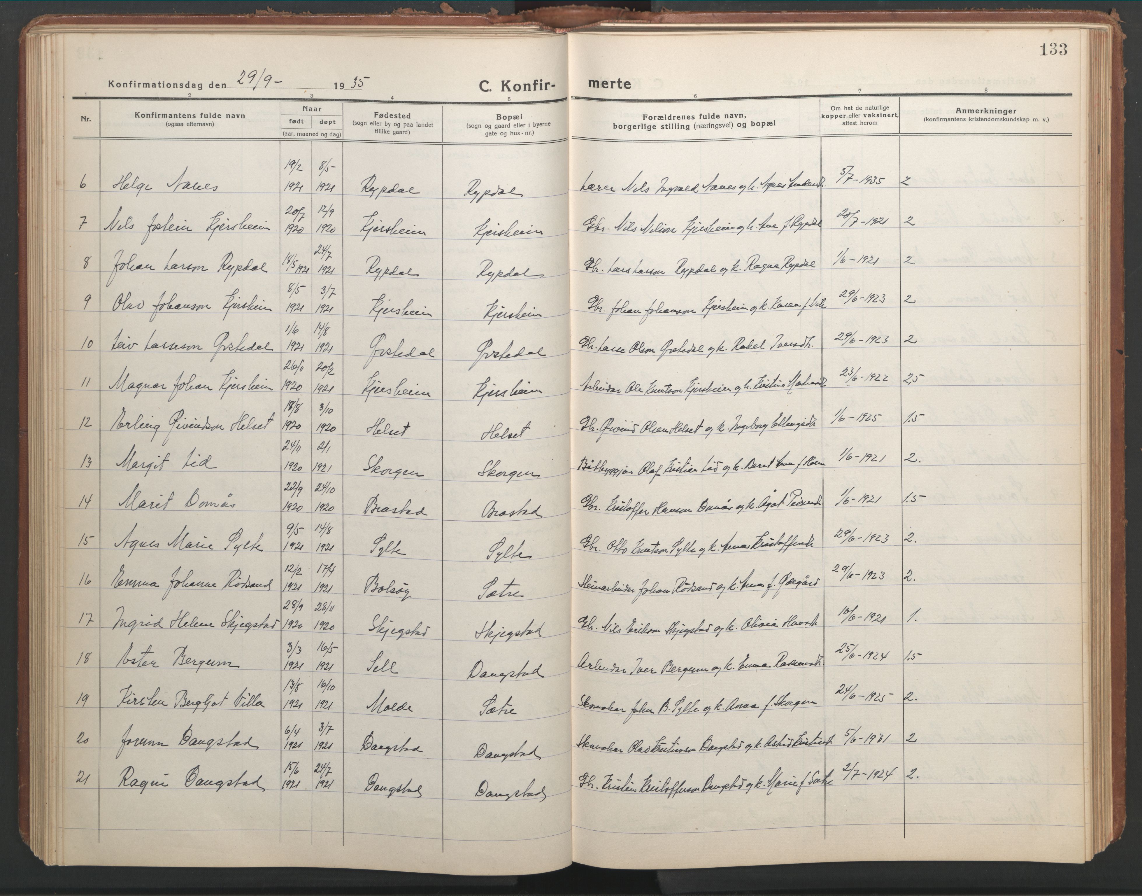 Ministerialprotokoller, klokkerbøker og fødselsregistre - Møre og Romsdal, SAT/A-1454/541/L0548: Parish register (copy) no. 541C03, 1921-1960, p. 133