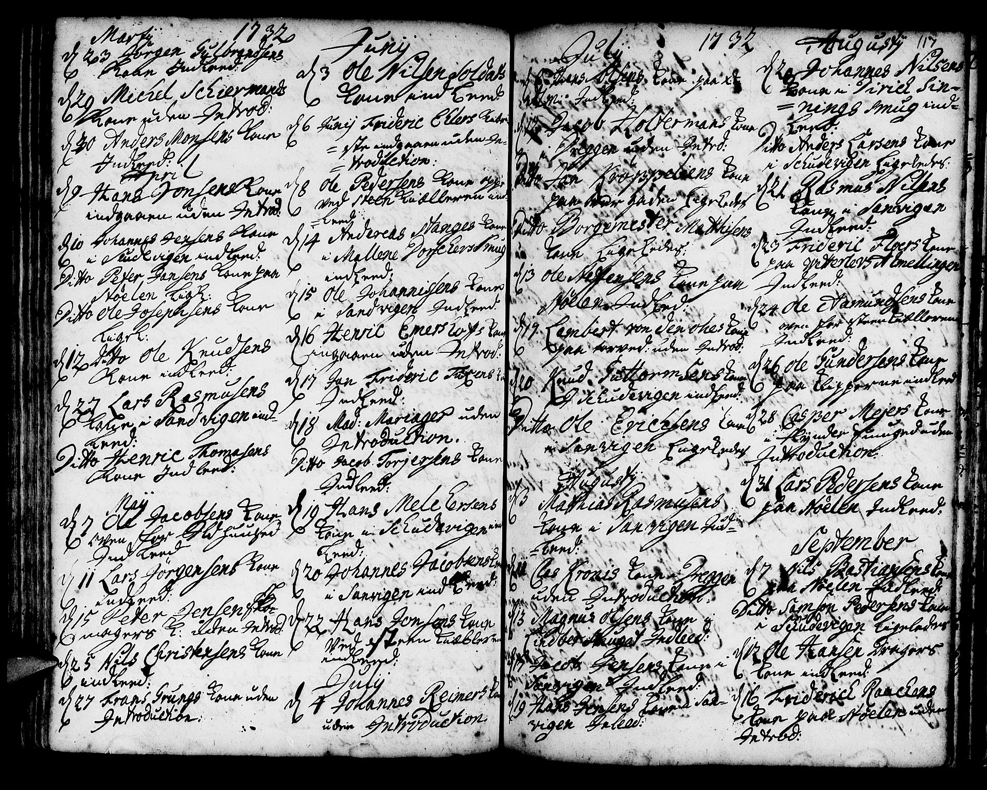 Korskirken sokneprestembete, AV/SAB-A-76101/H/Haa/L0008: Parish register (official) no. A 8, 1698-1747, p. 117