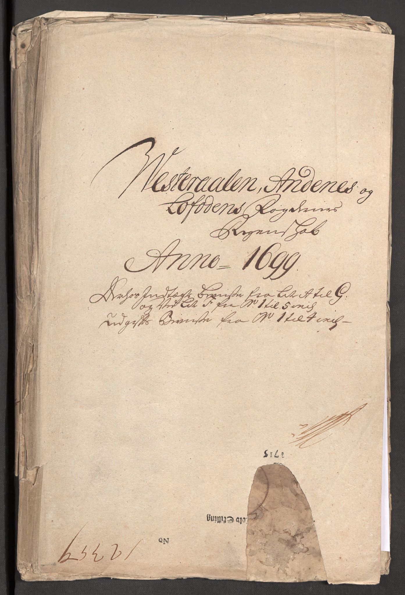 Rentekammeret inntil 1814, Reviderte regnskaper, Fogderegnskap, AV/RA-EA-4092/R67/L4678: Fogderegnskap Vesterålen, Andenes og Lofoten, 1696-1708, p. 261