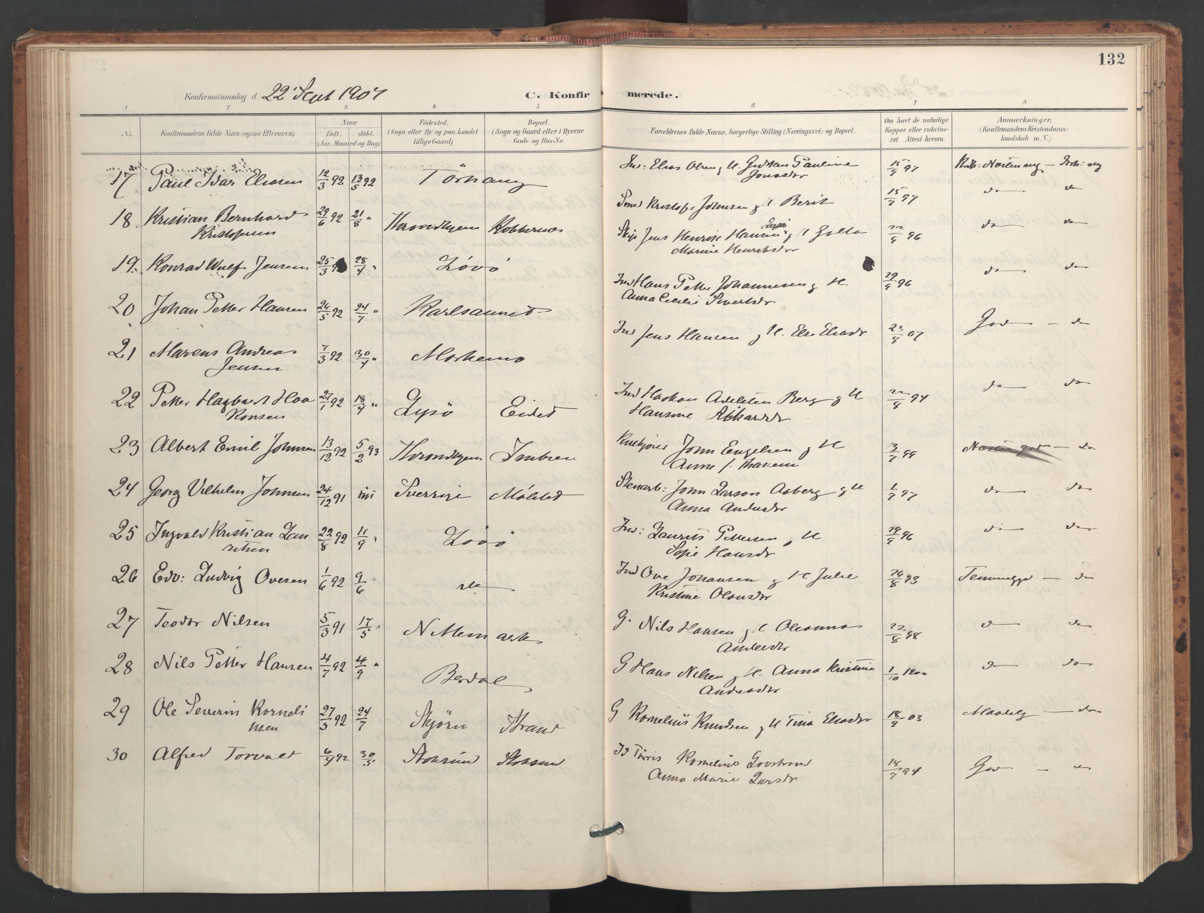 Ministerialprotokoller, klokkerbøker og fødselsregistre - Sør-Trøndelag, AV/SAT-A-1456/655/L0681: Parish register (official) no. 655A10, 1895-1907, p. 132