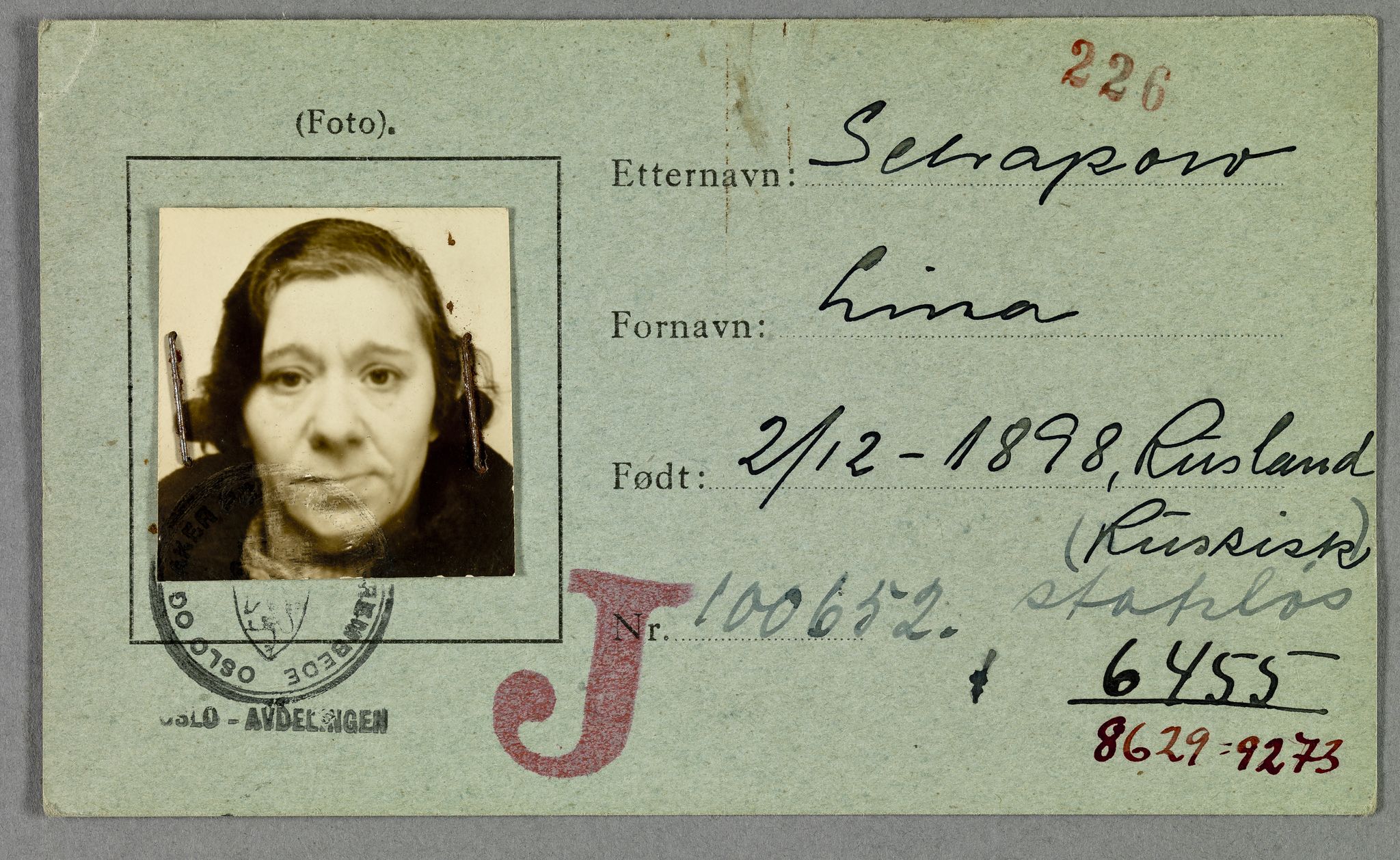 Sosialdepartementet, Våre Falne, AV/RA-S-1708/E/Ee/Eea/L0021A: Legitimasjonskort med fotografier for jøder, 1941-1942, p. 307