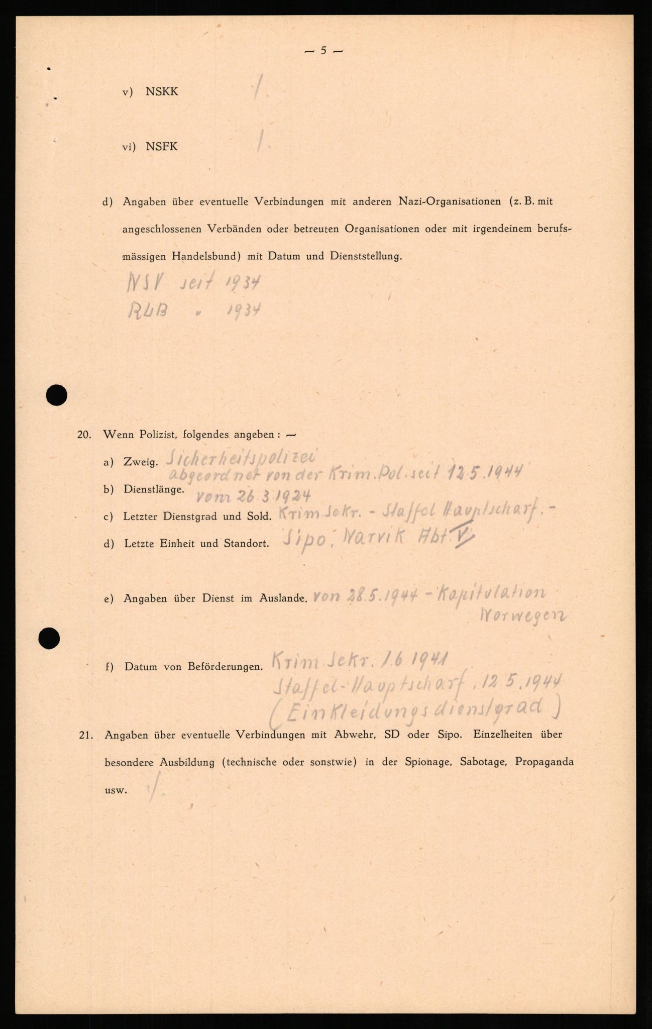 Forsvaret, Forsvarets overkommando II, AV/RA-RAFA-3915/D/Db/L0036: CI Questionaires. Tyske okkupasjonsstyrker i Norge. Tyskere., 1945-1946, p. 449