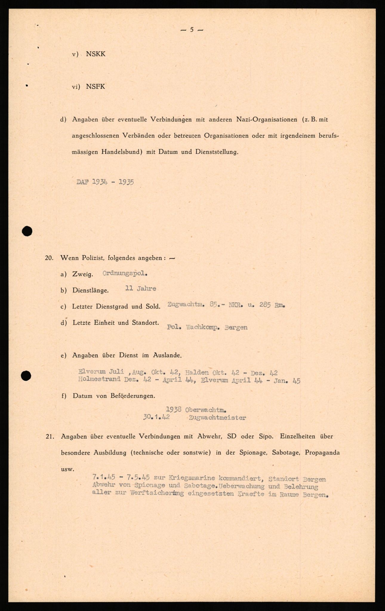 Forsvaret, Forsvarets overkommando II, AV/RA-RAFA-3915/D/Db/L0018: CI Questionaires. Tyske okkupasjonsstyrker i Norge. Tyskere., 1945-1946, p. 30