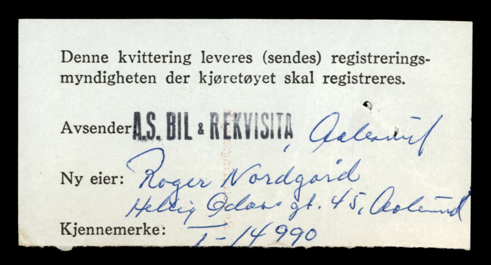 Møre og Romsdal vegkontor - Ålesund trafikkstasjon, SAT/A-4099/F/Fe/L0049: Registreringskort for kjøretøy T 14864 - T 18613, 1927-1998, p. 3004