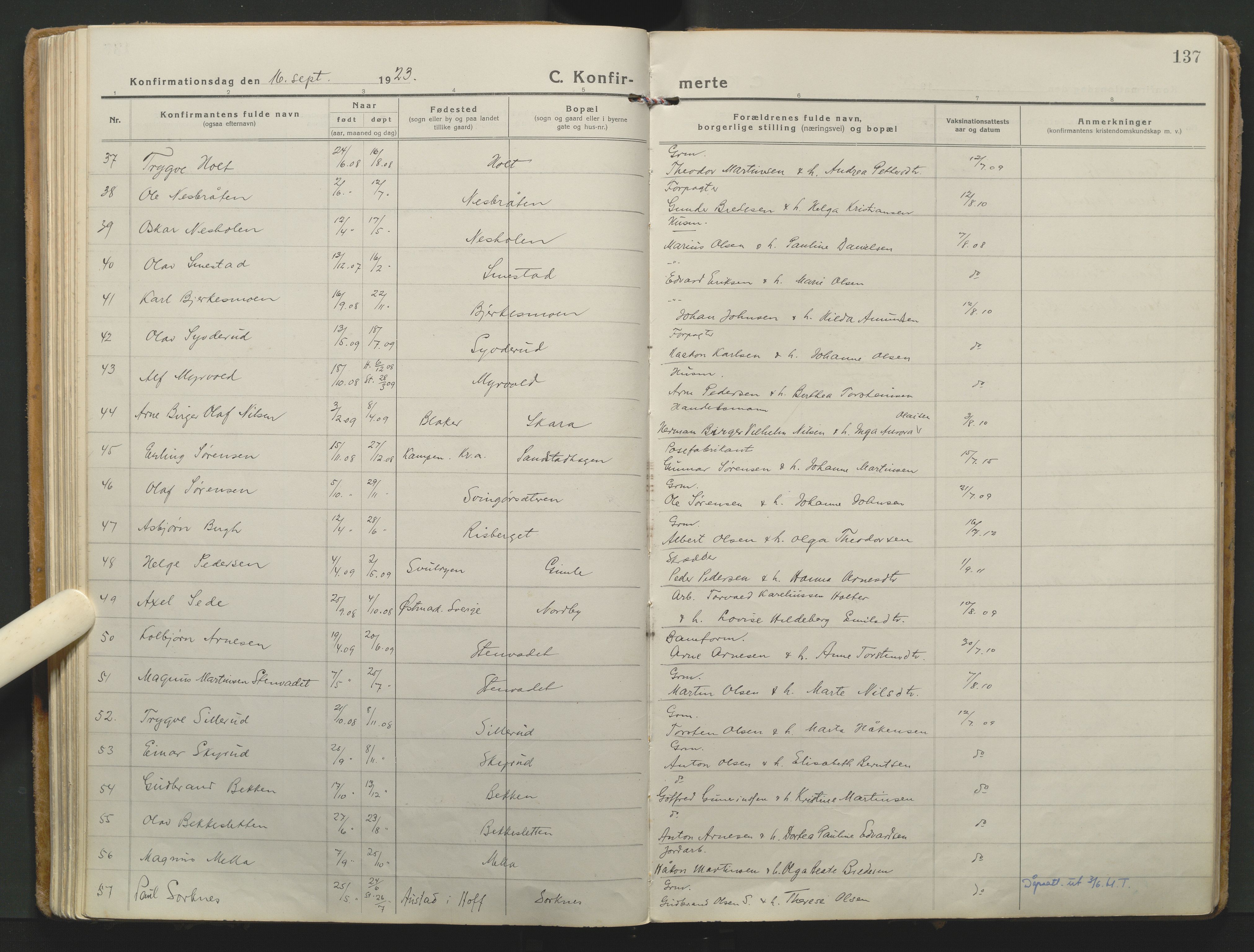 Grue prestekontor, AV/SAH-PREST-036/H/Ha/Haa/L0018: Parish register (official) no. 18, 1923-1940, p. 137