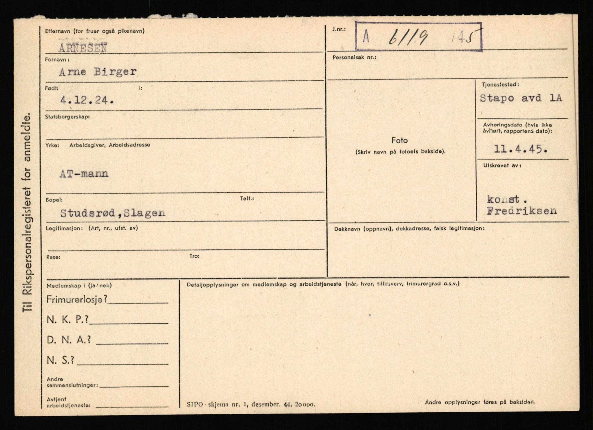 Statspolitiet - Hovedkontoret / Osloavdelingen, AV/RA-S-1329/C/Ca/L0002: Arneberg - Brand, 1943-1945, p. 30