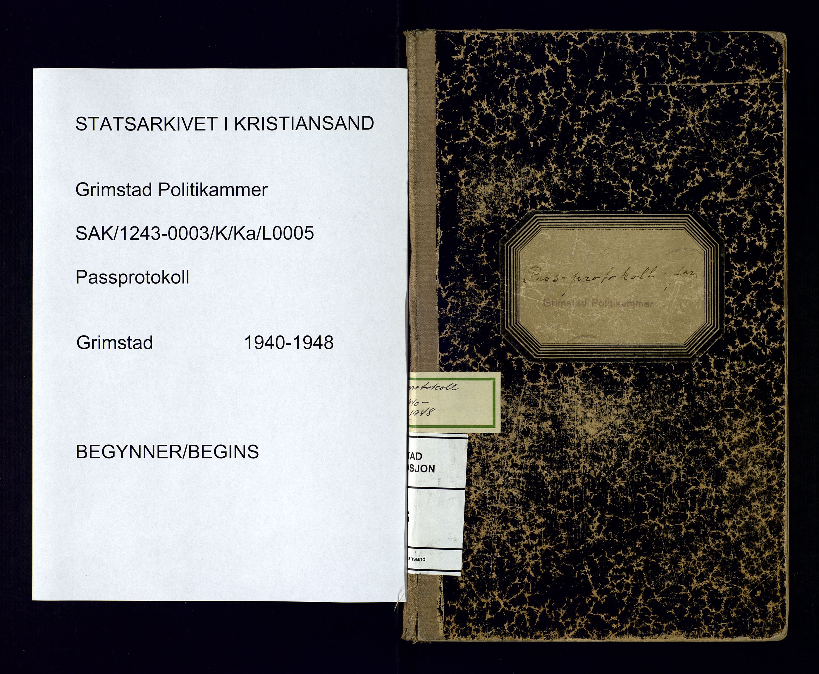 Grimstad politistasjon, SAK/1243-0003/K/Ka/L0005: Passprotokoll nr 125, 1940-1948, p. 1