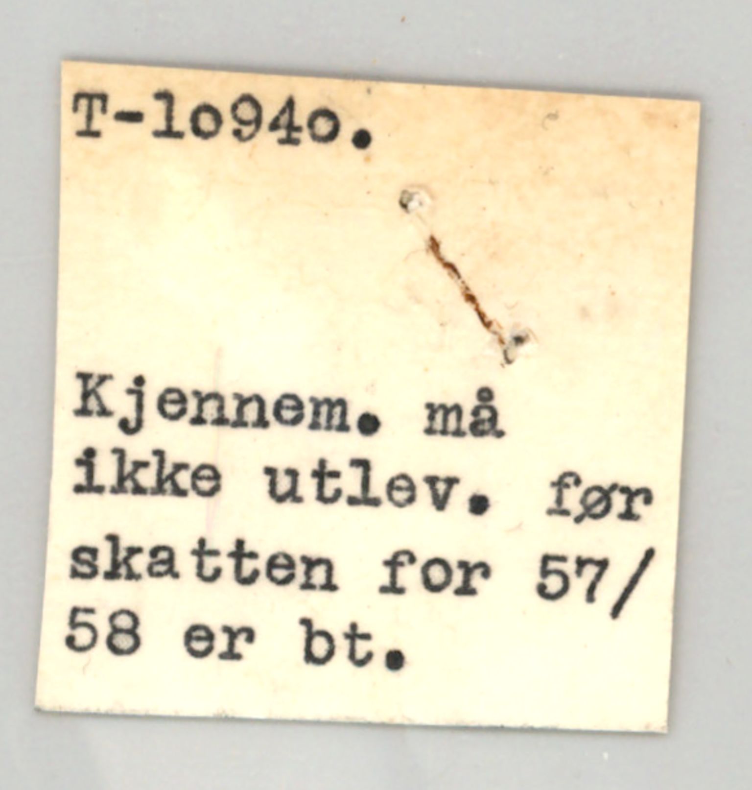 Møre og Romsdal vegkontor - Ålesund trafikkstasjon, AV/SAT-A-4099/F/Fe/L0025: Registreringskort for kjøretøy T 10931 - T 11045, 1927-1998, p. 261