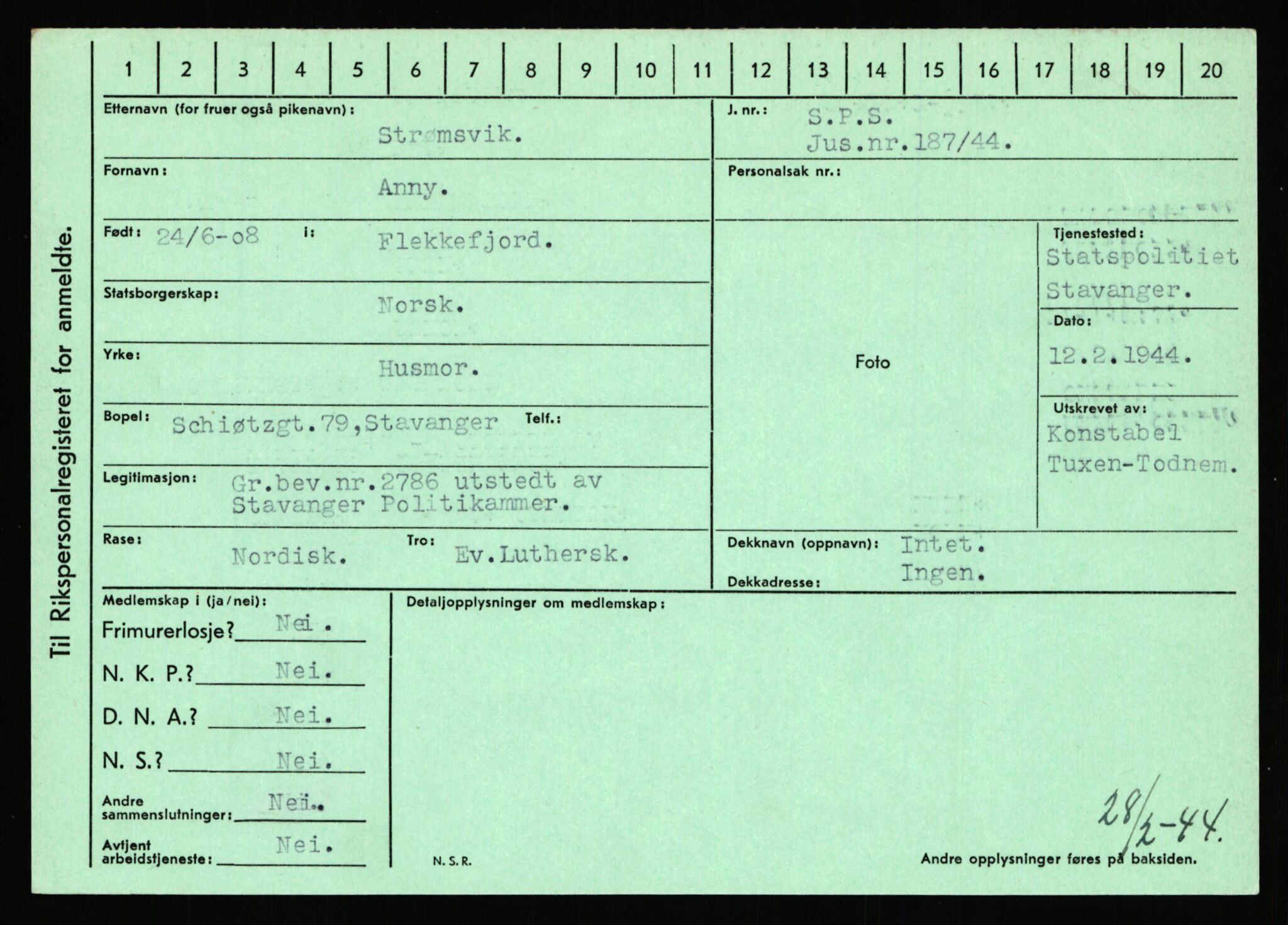 Statspolitiet - Hovedkontoret / Osloavdelingen, AV/RA-S-1329/C/Ca/L0014: Seterlien - Svartås, 1943-1945, p. 4447