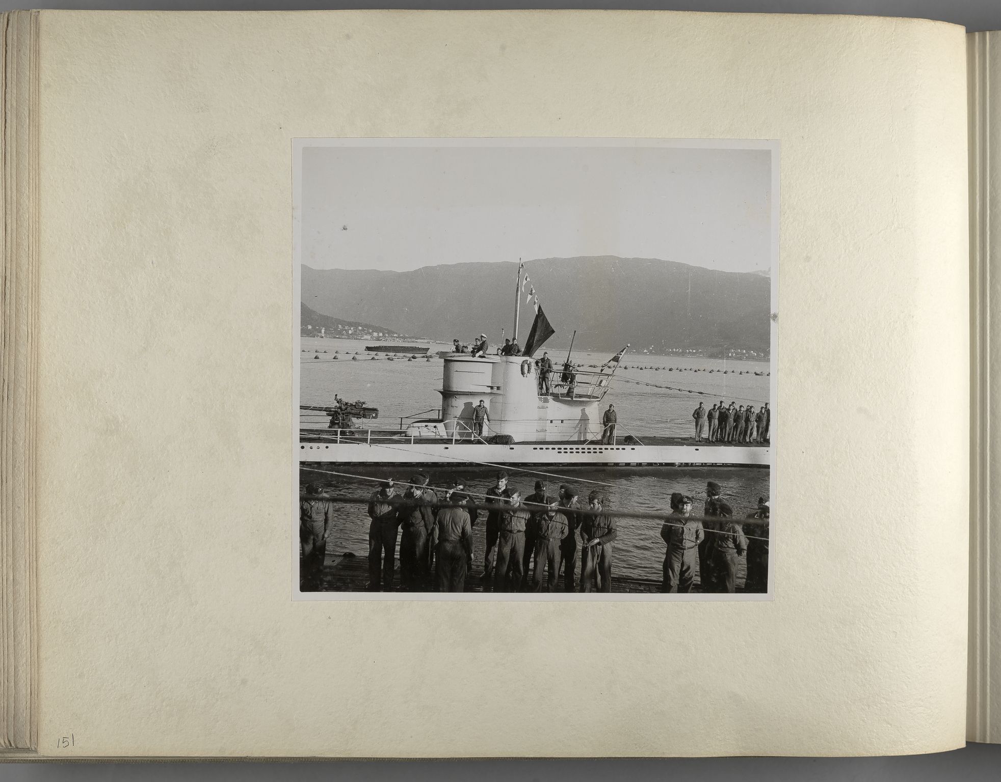 Tyske arkiver, Reichskommissariat, Bildarchiv, AV/RA-RAFA-3309/U/L0071: Fotoalbum: Mit dem Reichskommissar nach Nordnorwegen und Finnland 10. bis 27. Juli 1942, 1942, p. 64