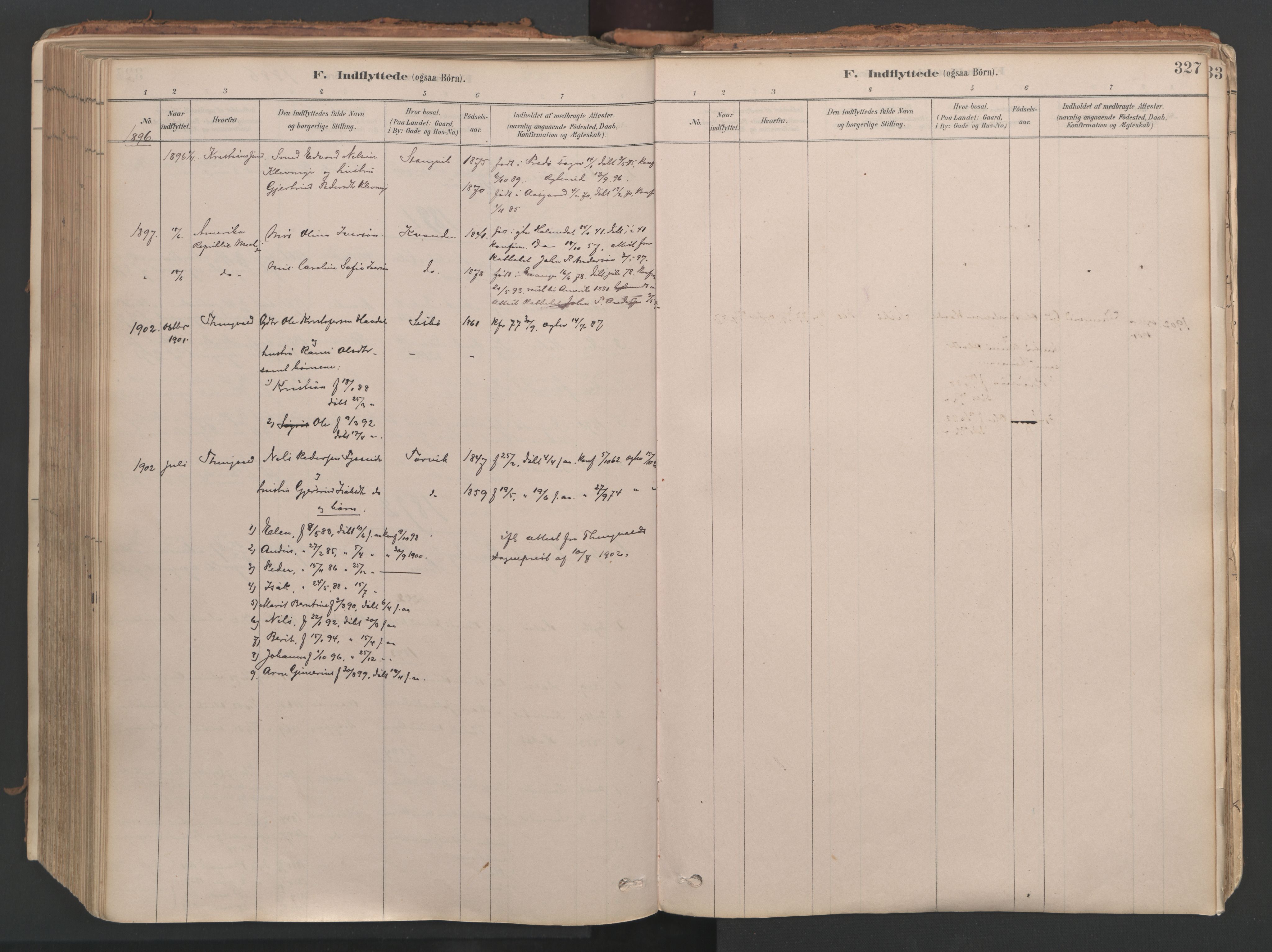 Ministerialprotokoller, klokkerbøker og fødselsregistre - Møre og Romsdal, AV/SAT-A-1454/592/L1029: Parish register (official) no. 592A07, 1879-1902, p. 327