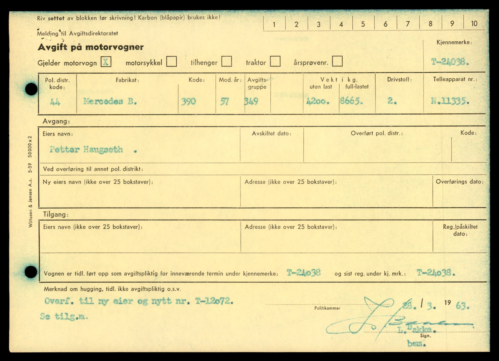 Møre og Romsdal vegkontor - Ålesund trafikkstasjon, AV/SAT-A-4099/F/Fe/L0033: Registreringskort for kjøretøy T 12151 - T 12474, 1927-1998, p. 2617