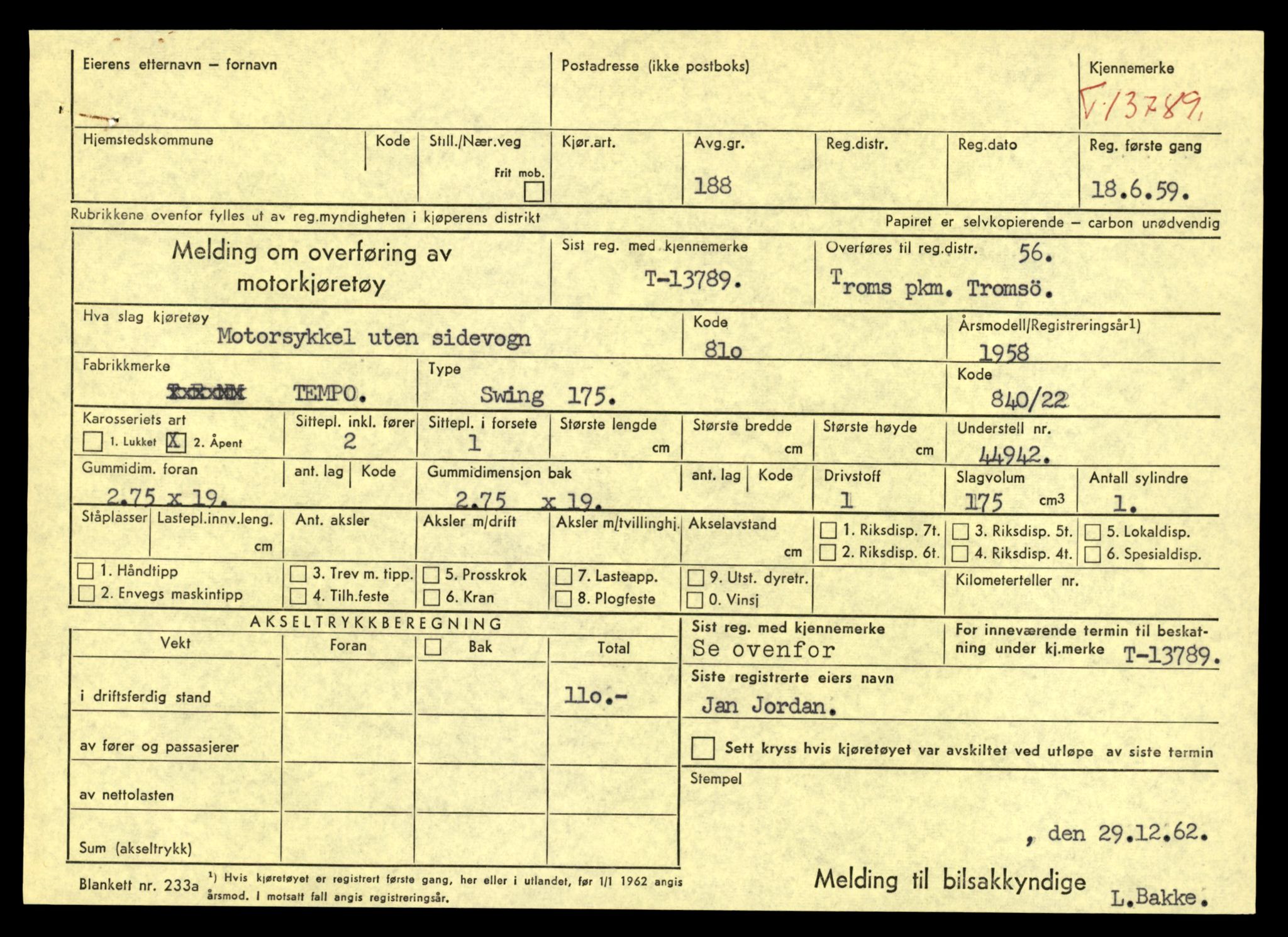 Møre og Romsdal vegkontor - Ålesund trafikkstasjon, AV/SAT-A-4099/F/Fe/L0041: Registreringskort for kjøretøy T 13710 - T 13905, 1927-1998, p. 1377