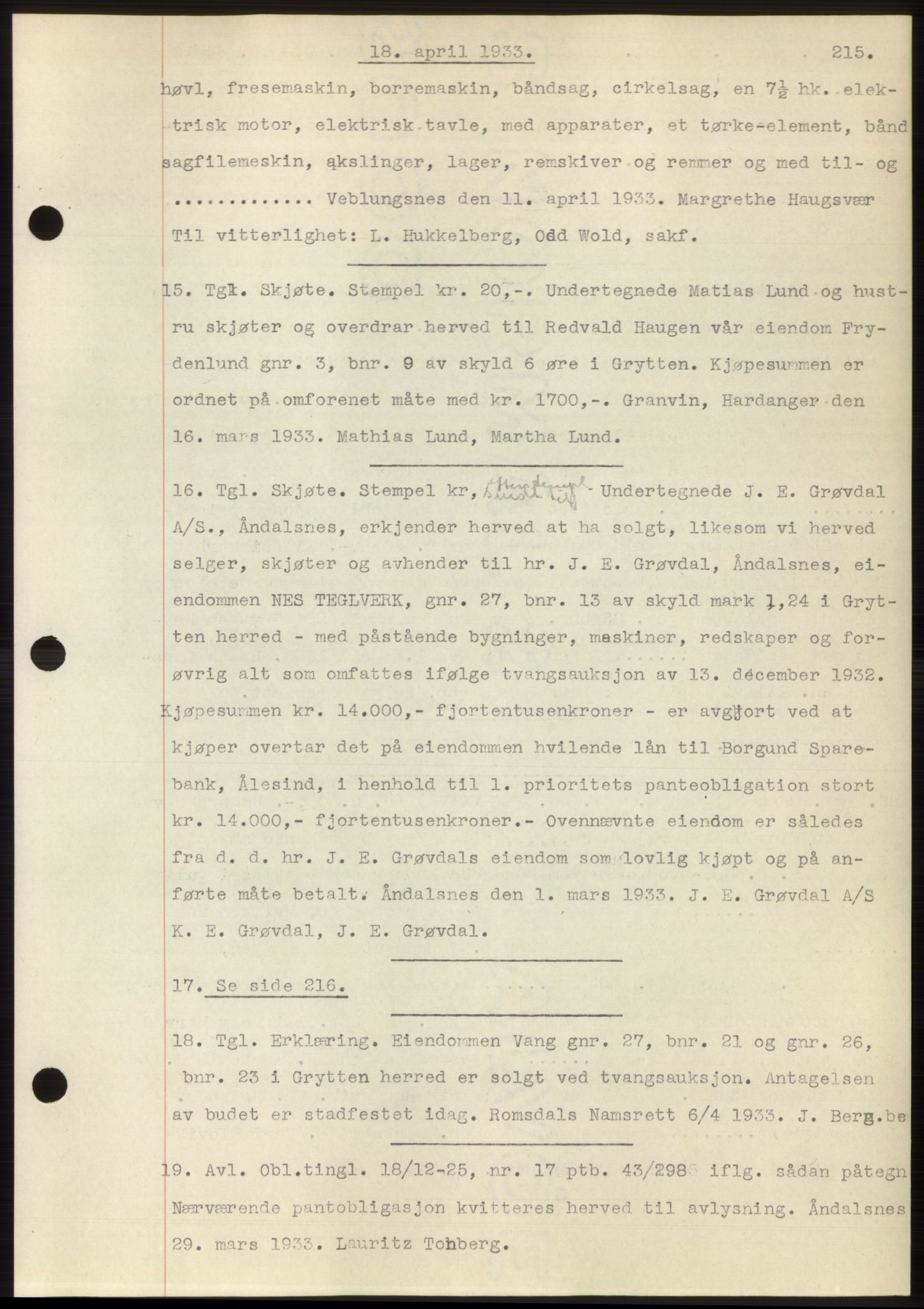 Romsdal sorenskriveri, AV/SAT-A-4149/1/2/2C/L0063: Mortgage book no. 57, 1933-1933, Deed date: 18.04.1933