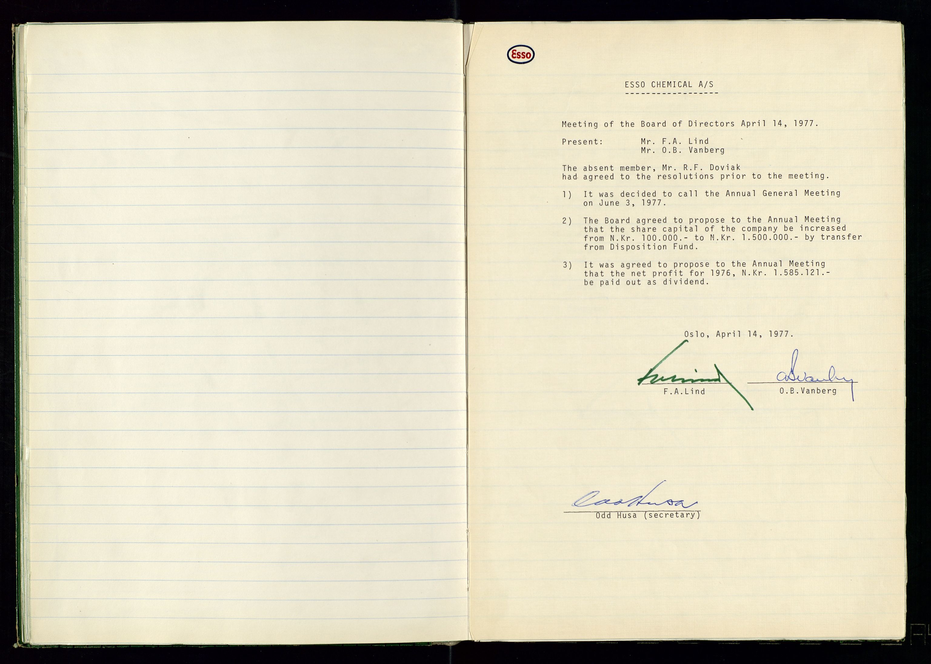 PA 1538 - Exxon Chemical Norge A/S, AV/SAST-A-101958/A/Aa/L0001/0001: Generalforsamlinger og styreprotokoller / Styreprotokoll, 1966-1996