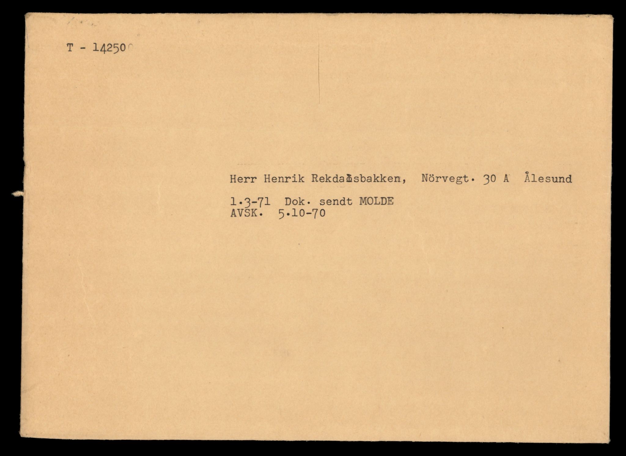 Møre og Romsdal vegkontor - Ålesund trafikkstasjon, AV/SAT-A-4099/F/Fe/L0044: Registreringskort for kjøretøy T 14205 - T 14319, 1927-1998, p. 1308