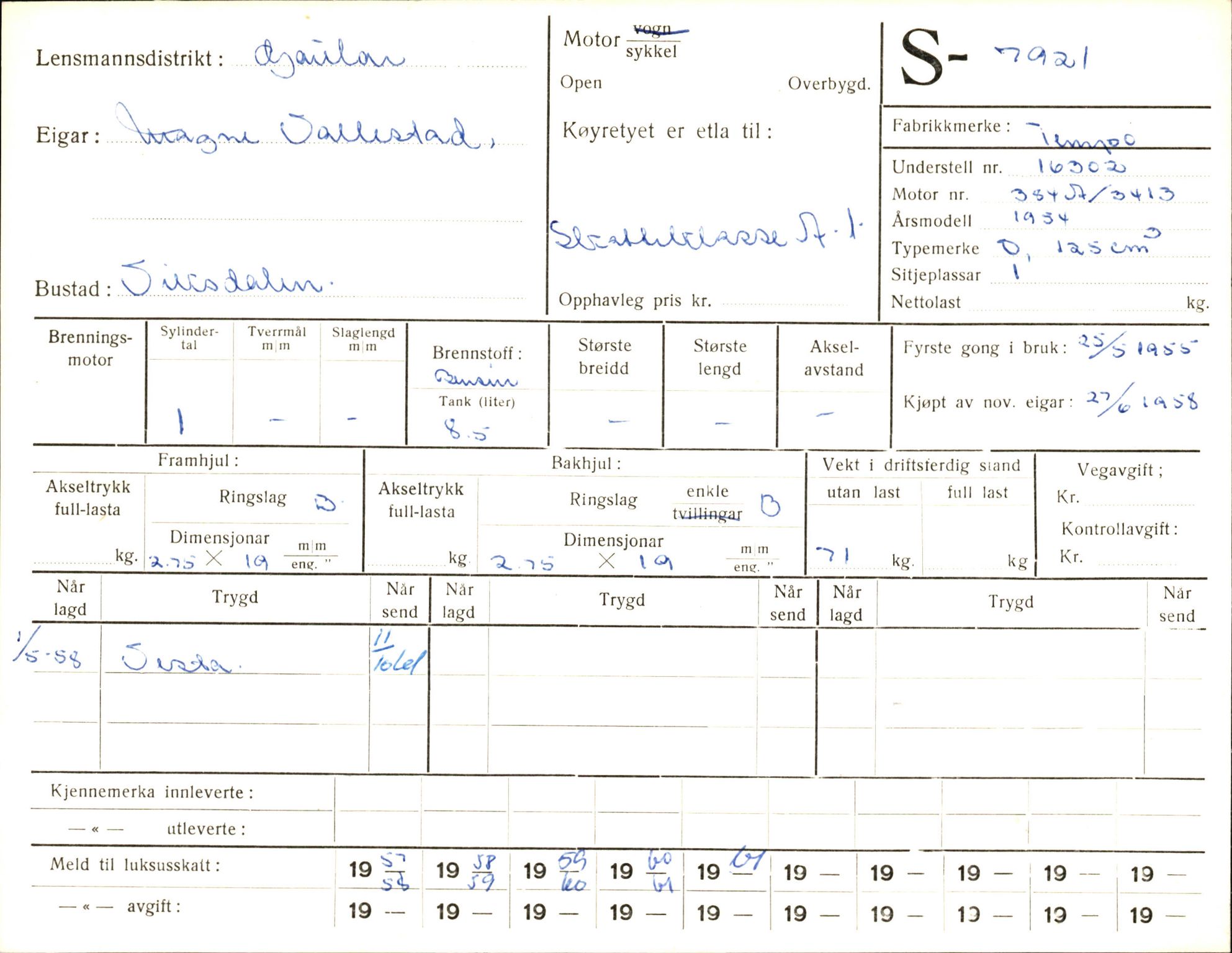 Statens vegvesen, Sogn og Fjordane vegkontor, AV/SAB-A-5301/4/F/L0005: Registerkort utmeldte Fjordane S7900-8299, 1930-1961, p. 36