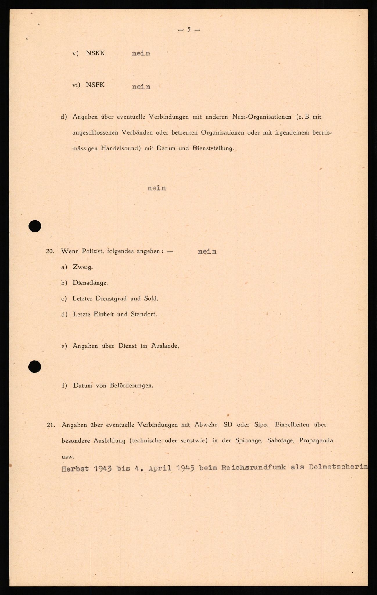 Forsvaret, Forsvarets overkommando II, AV/RA-RAFA-3915/D/Db/L0021: CI Questionaires. Tyske okkupasjonsstyrker i Norge. Tyskere., 1945-1946, p. 210