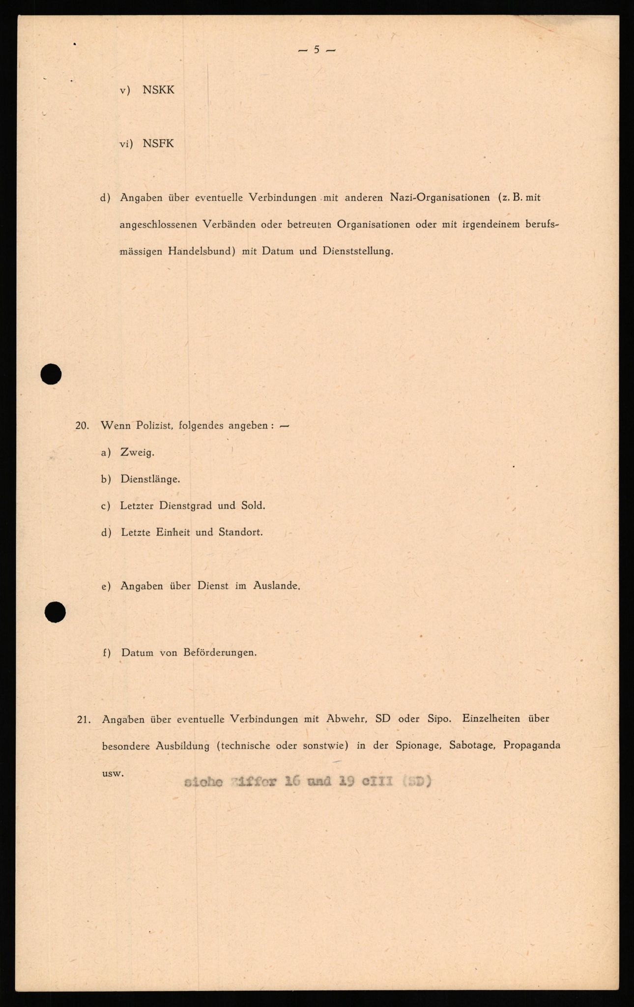 Forsvaret, Forsvarets overkommando II, RA/RAFA-3915/D/Db/L0031: CI Questionaires. Tyske okkupasjonsstyrker i Norge. Tyskere., 1945-1946, p. 216