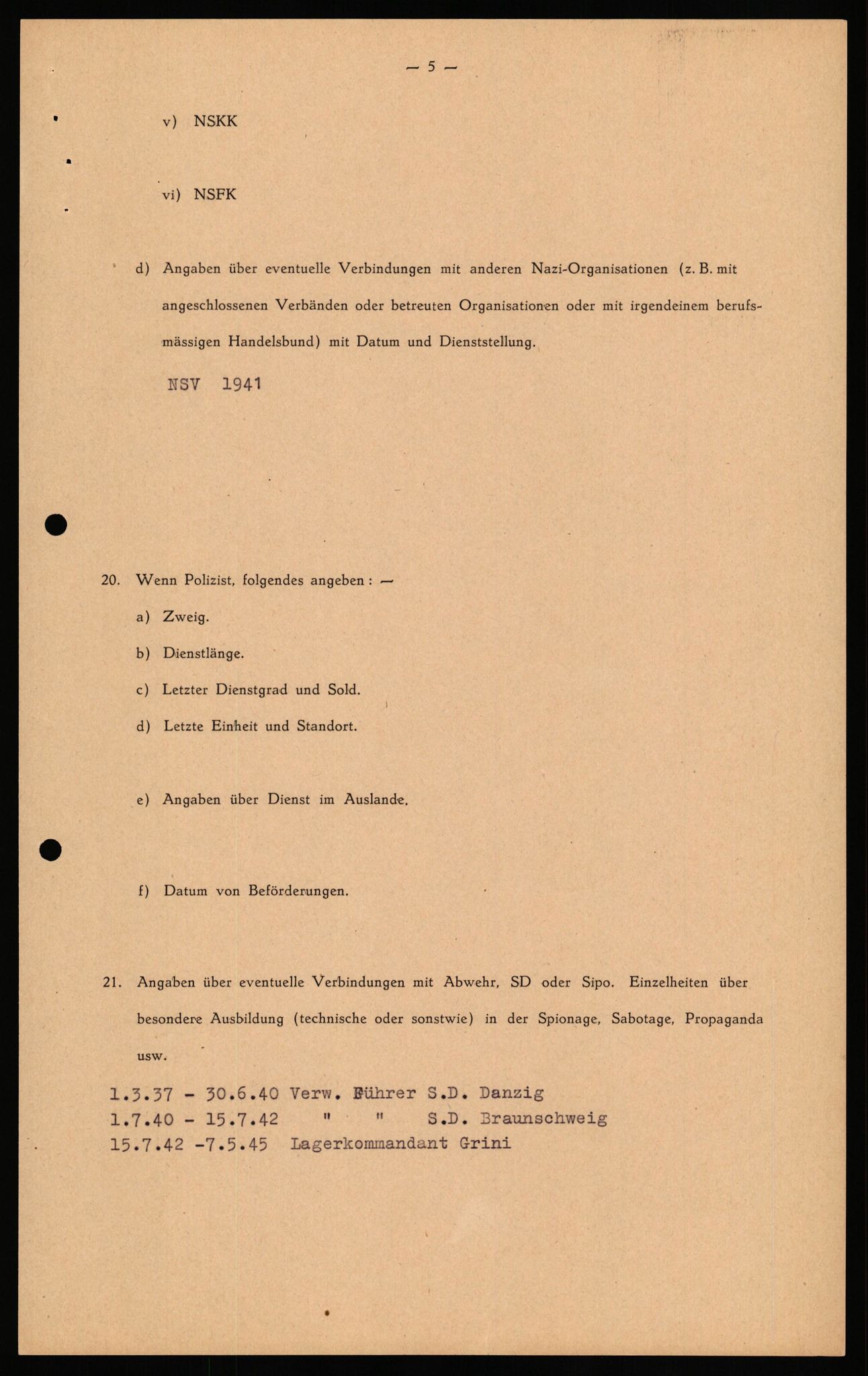 Forsvaret, Forsvarets overkommando II, AV/RA-RAFA-3915/D/Db/L0037: CI Questionaires. Tyske okkupasjonsstyrker i Norge. Tyskere., 1945-1946, p. 112