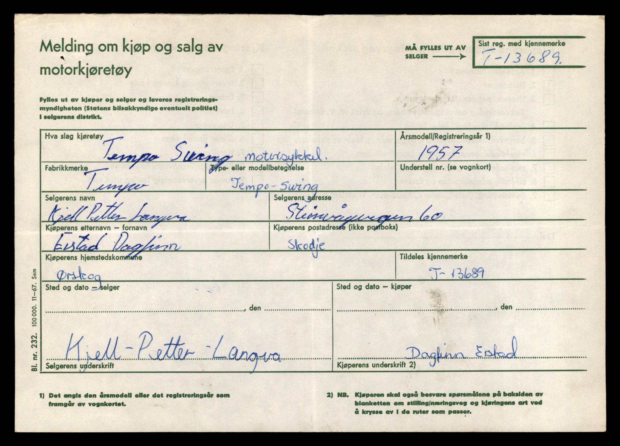 Møre og Romsdal vegkontor - Ålesund trafikkstasjon, AV/SAT-A-4099/F/Fe/L0040: Registreringskort for kjøretøy T 13531 - T 13709, 1927-1998, p. 2717
